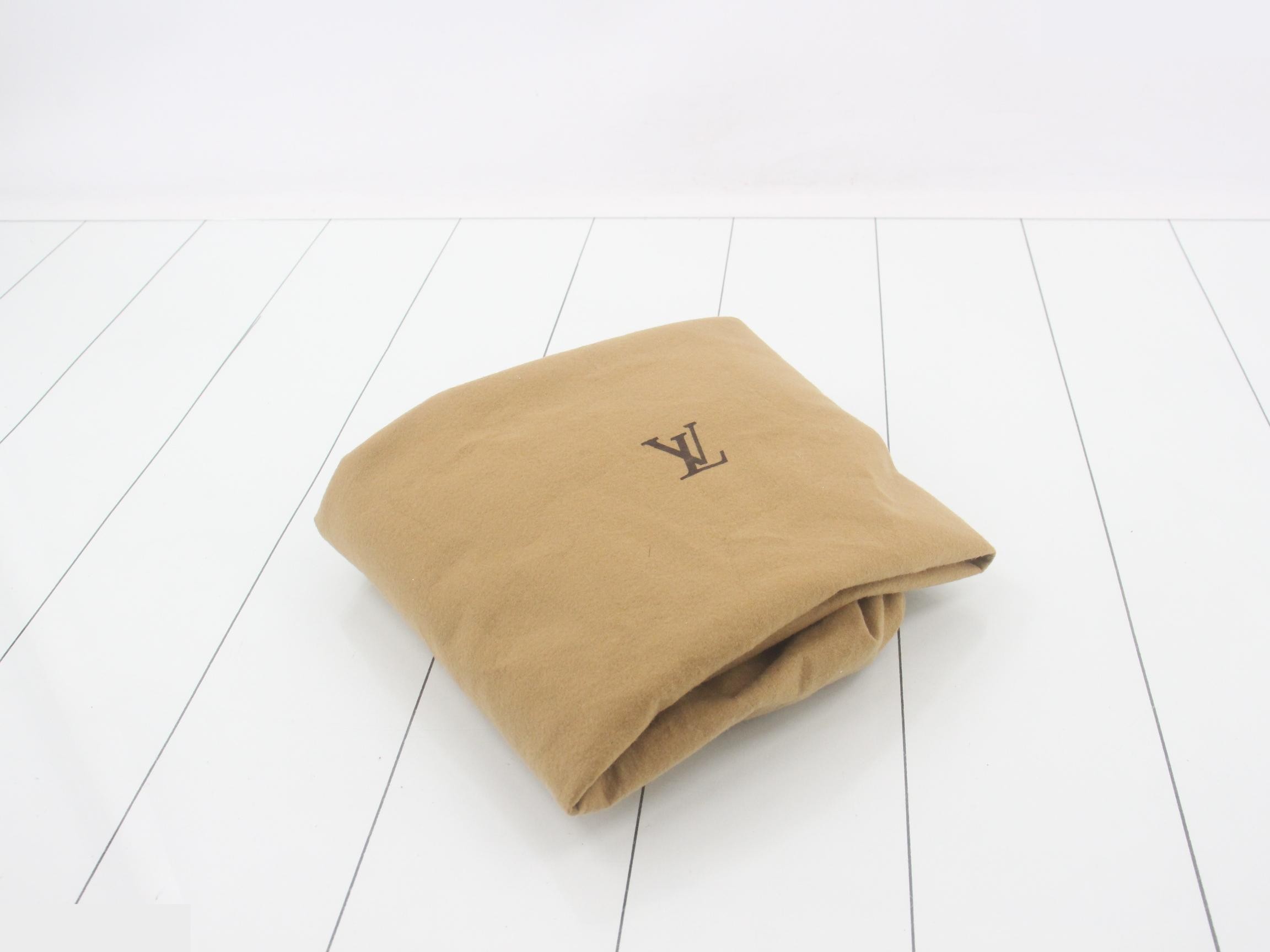 Epi Petit Noé Tassili Yellow Shoulder Bag — view 7