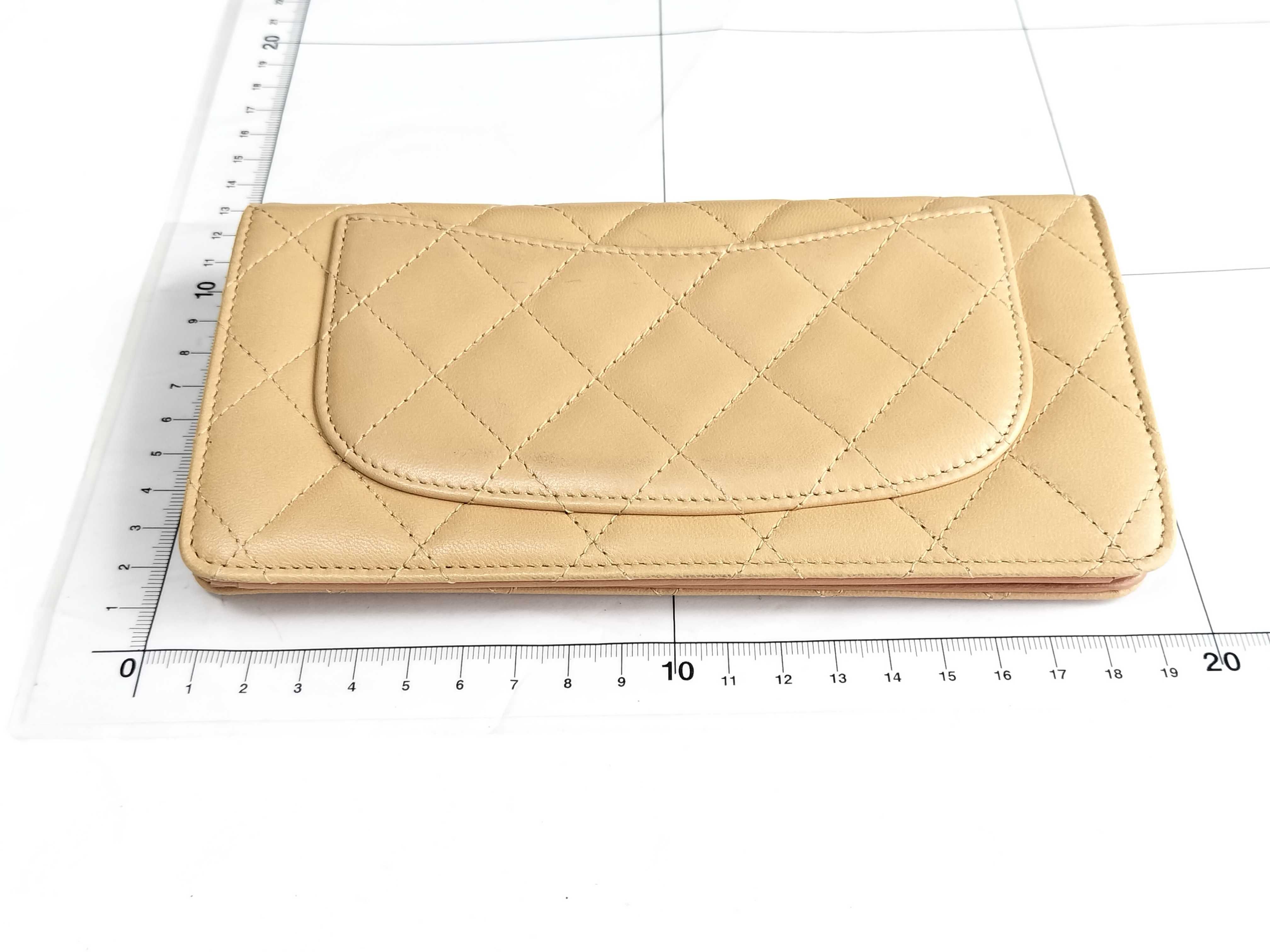 Matelassé Coco Mark Long Wallet — view 2