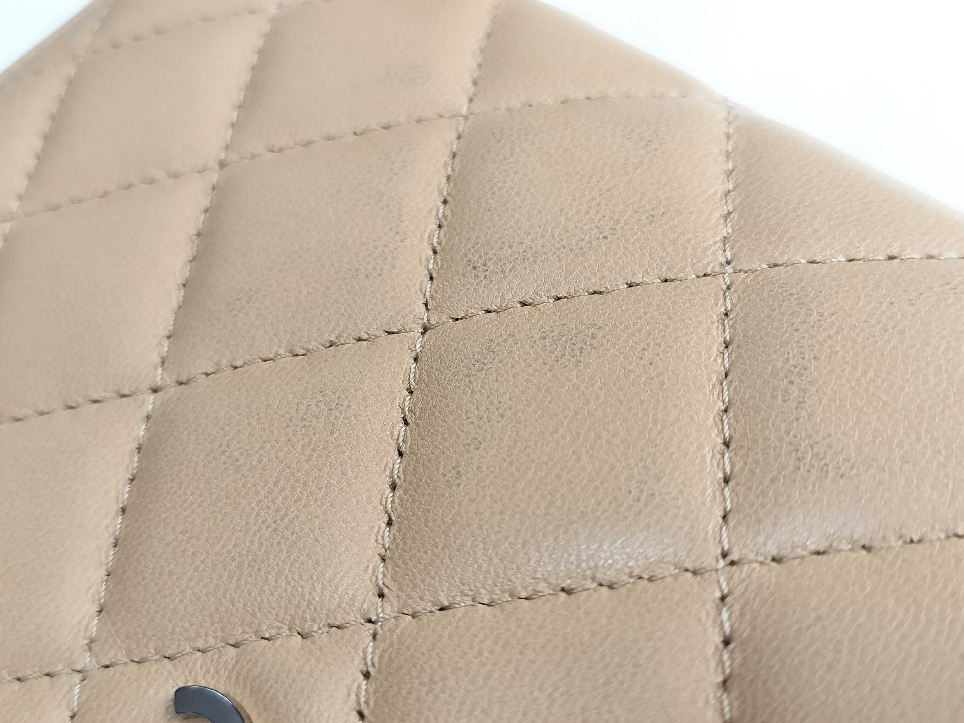 Matelassé Coco Mark Long Wallet — view 14