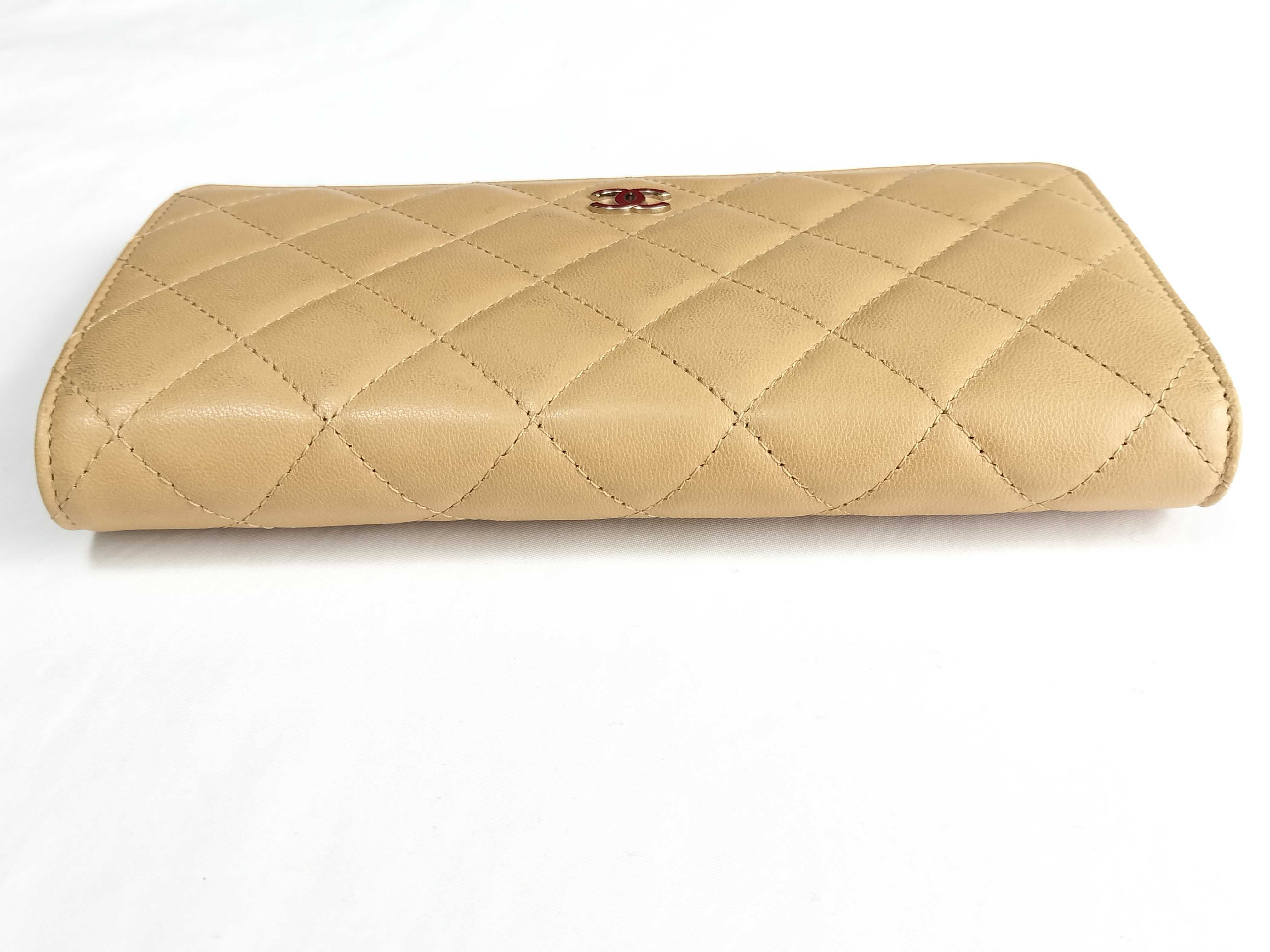Matelassé Coco Mark Long Wallet — view 6
