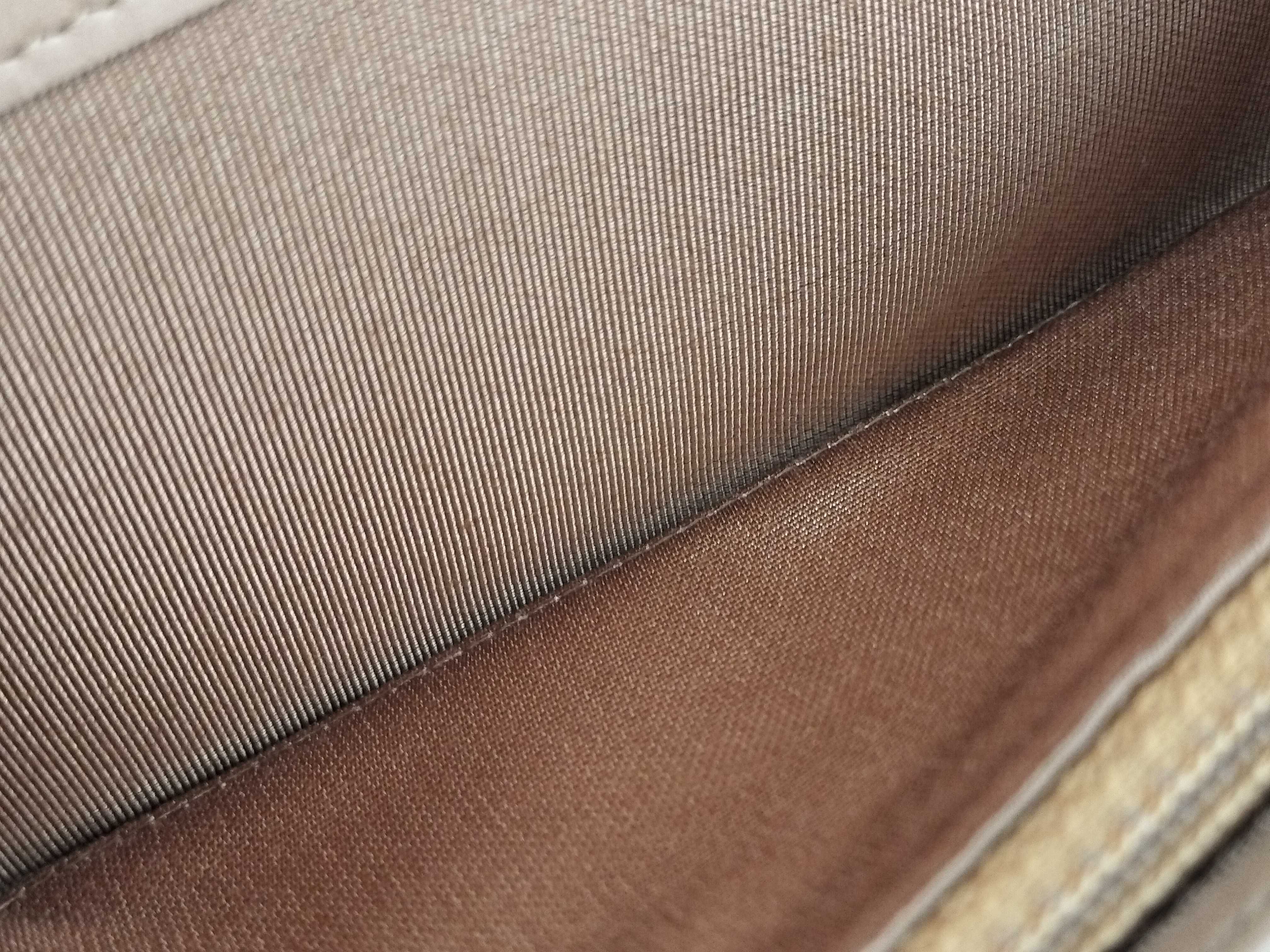 Matelassé Coco Mark Long Wallet — view 9