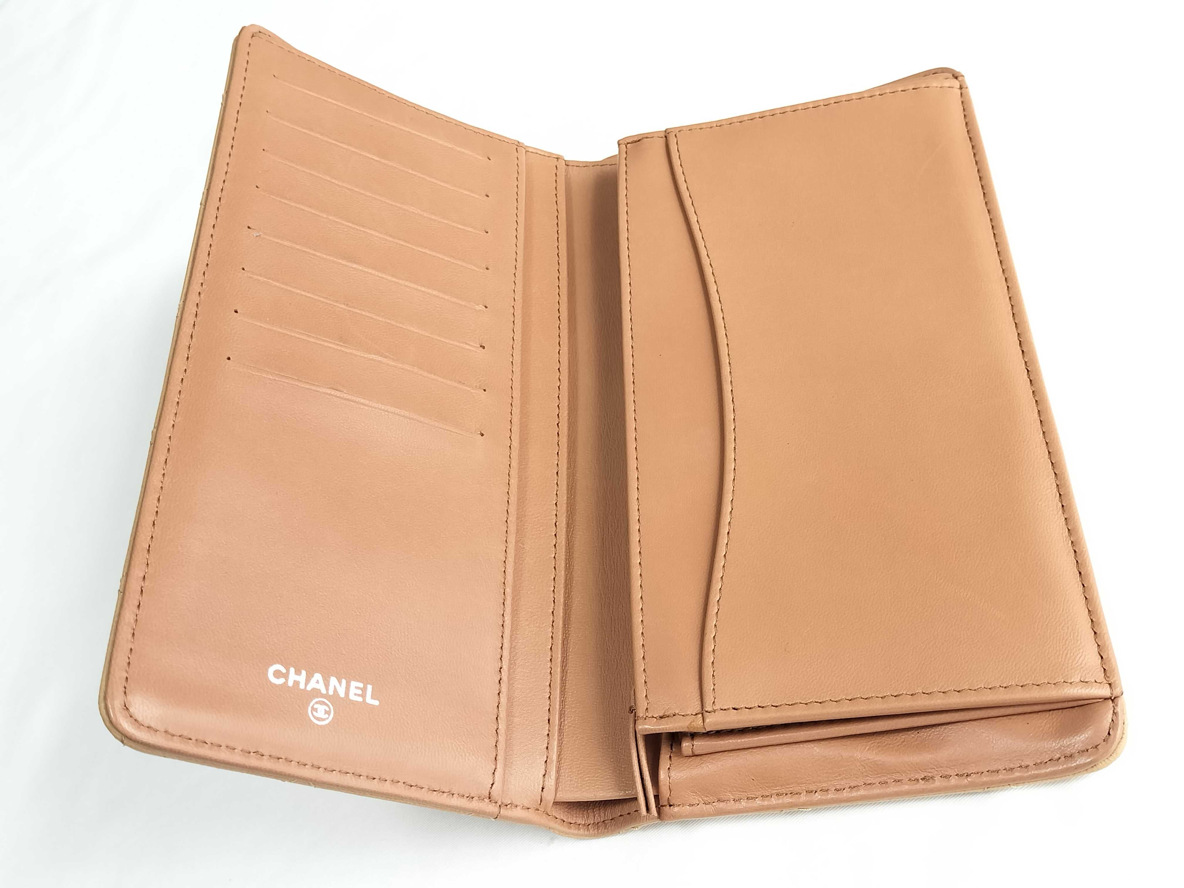 Matelassé Coco Mark Long Wallet — view 10