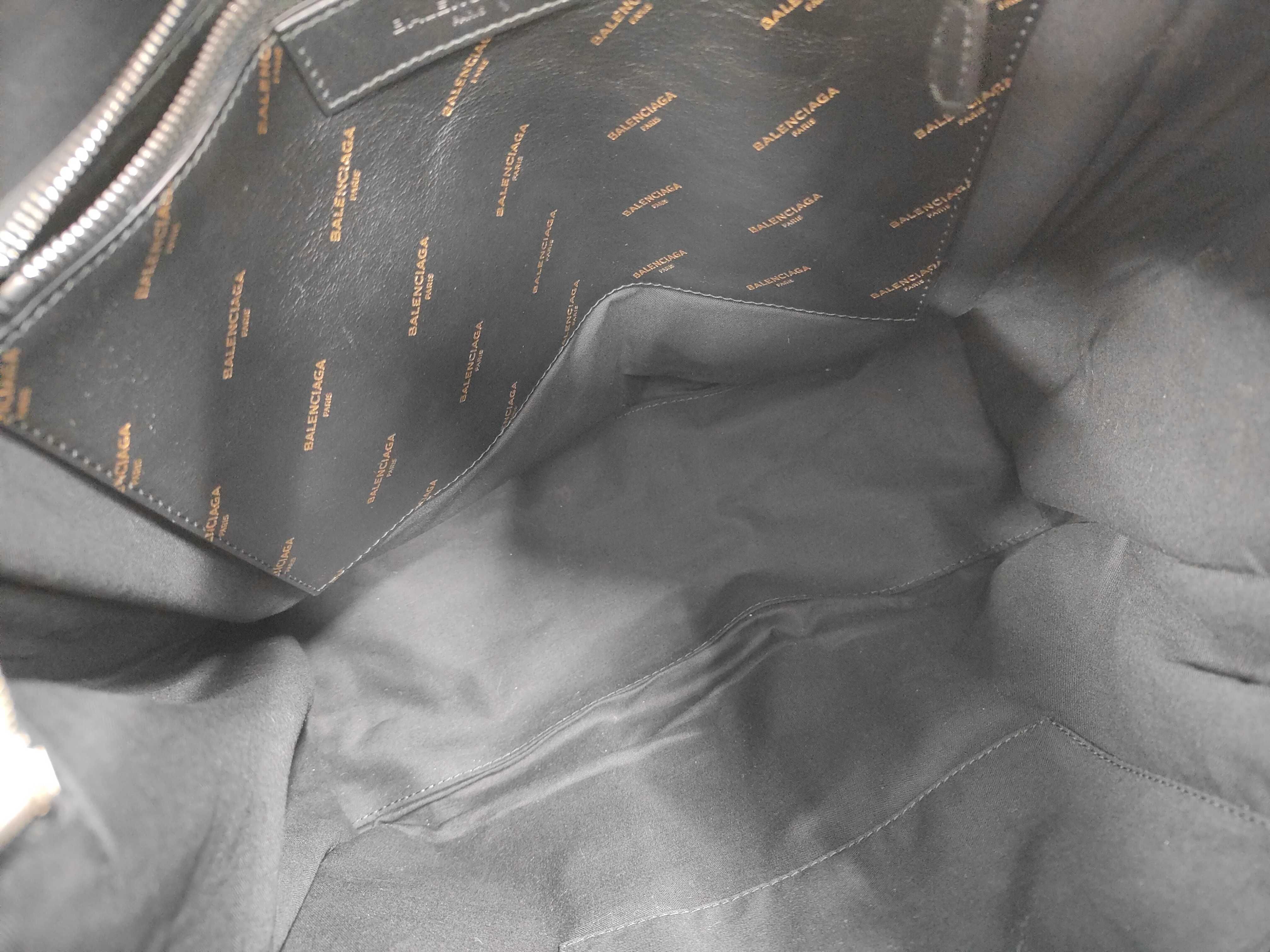 Monogram Logo Tote Bag, Black x Gold Handbag — view 7
