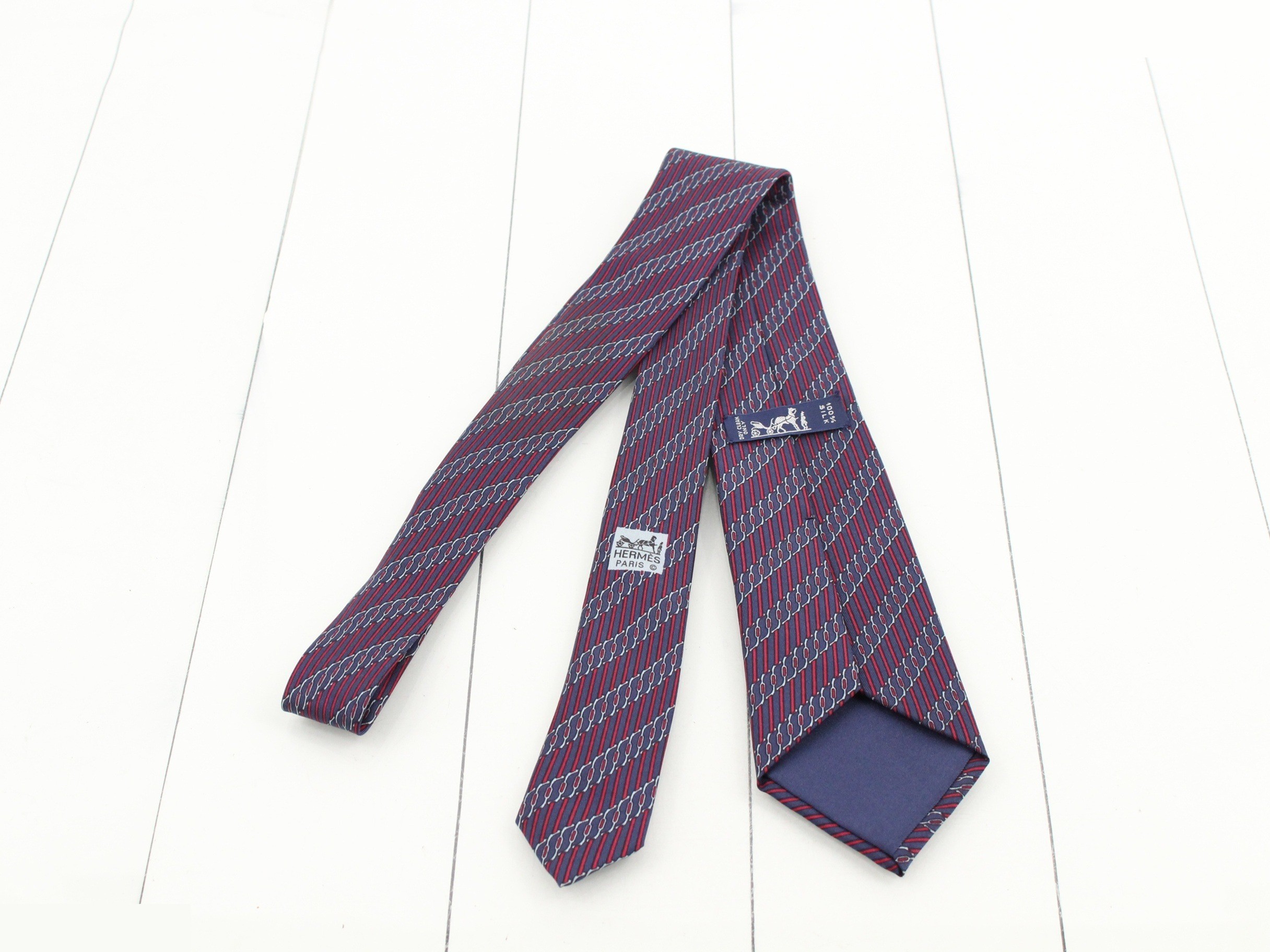 silk chain pattern tie — view 2