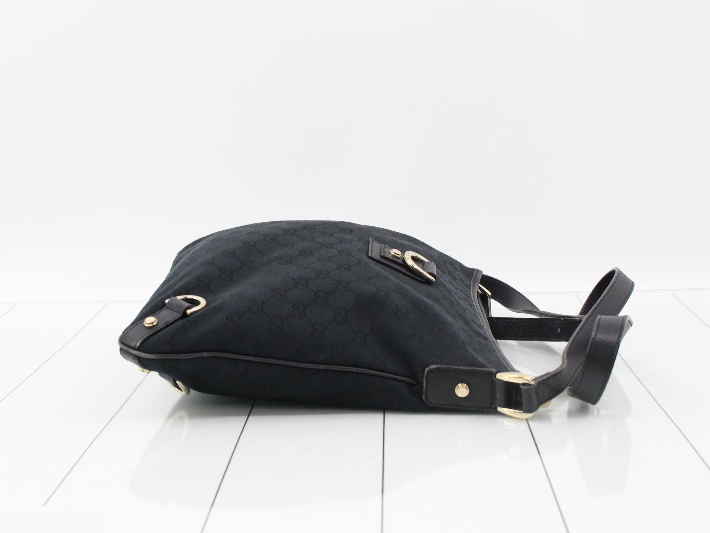 GG Canvas Shoulder Bag — view 3