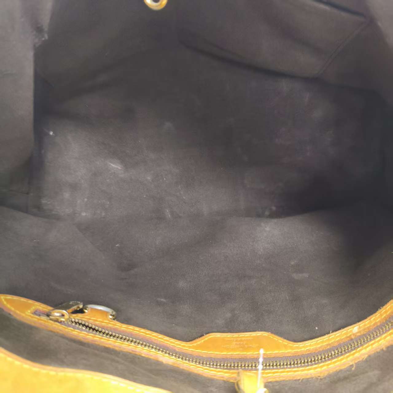 【*Shipped from: China*】LOUIS VUITTON PU Handbag — view 8