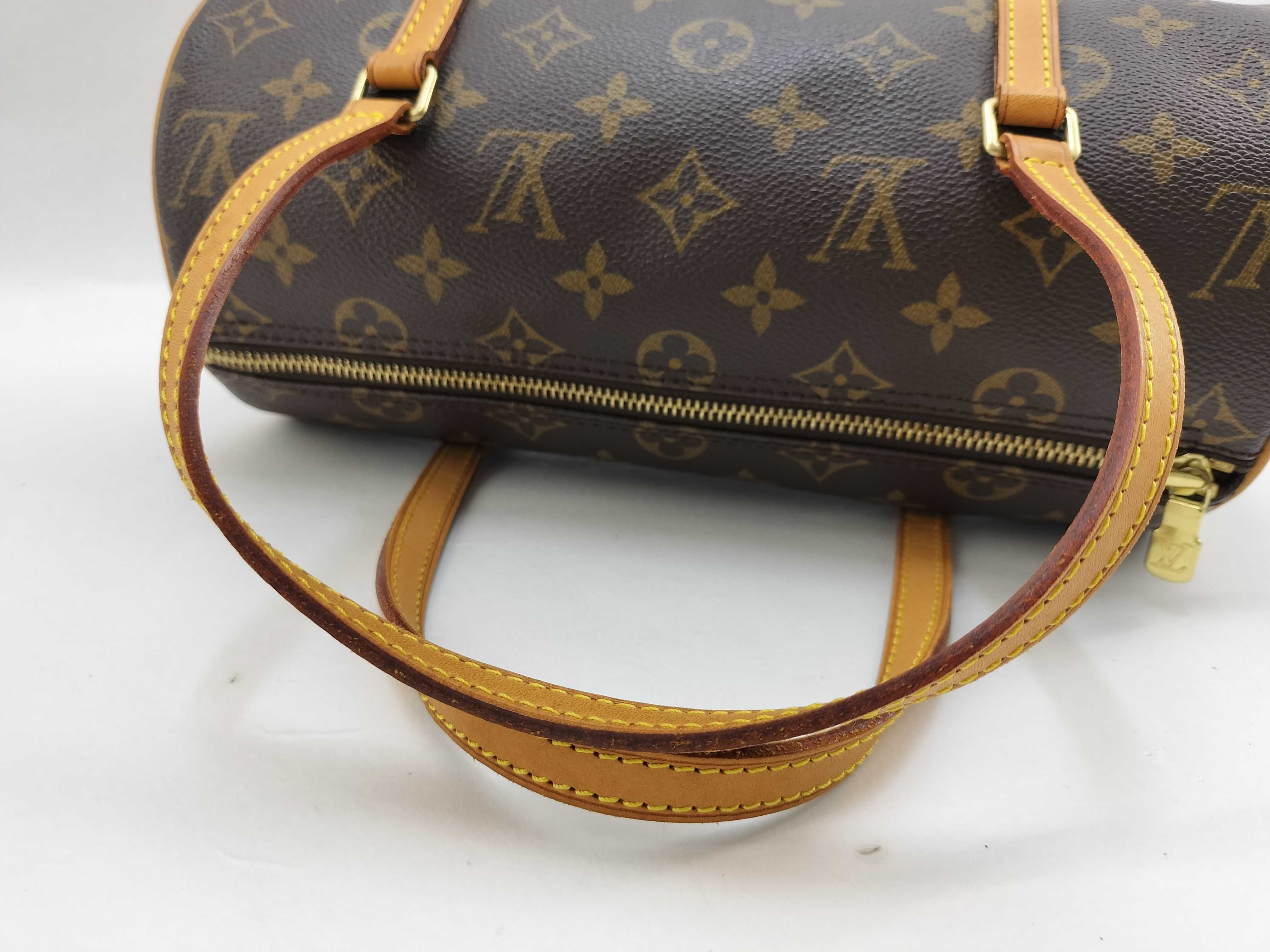 Monogram Louis Vuitton Papillon 26 M51386 Handbag — view 9