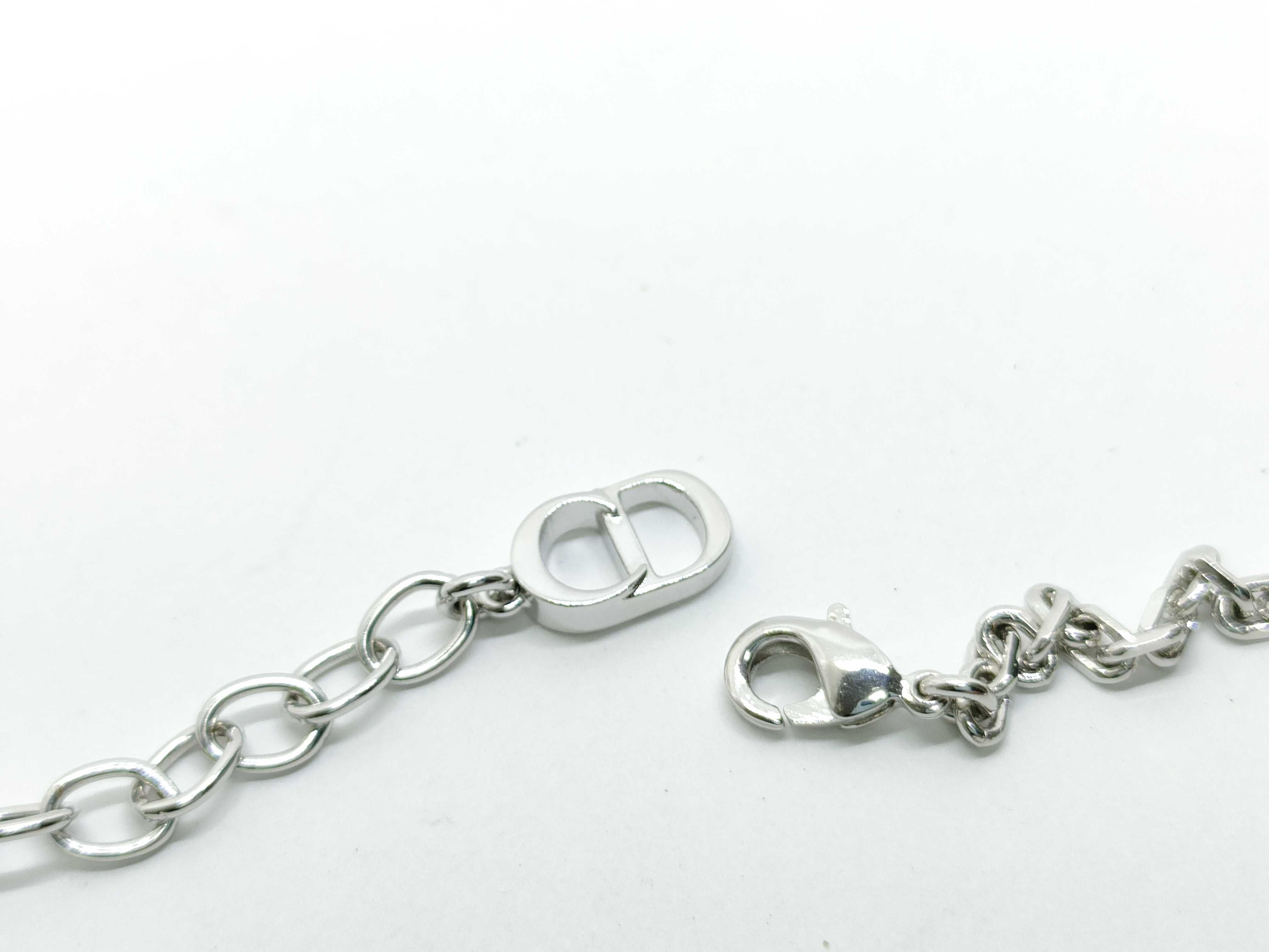 Montaigne Medallion Necklace 17.3g Necklace — view 4