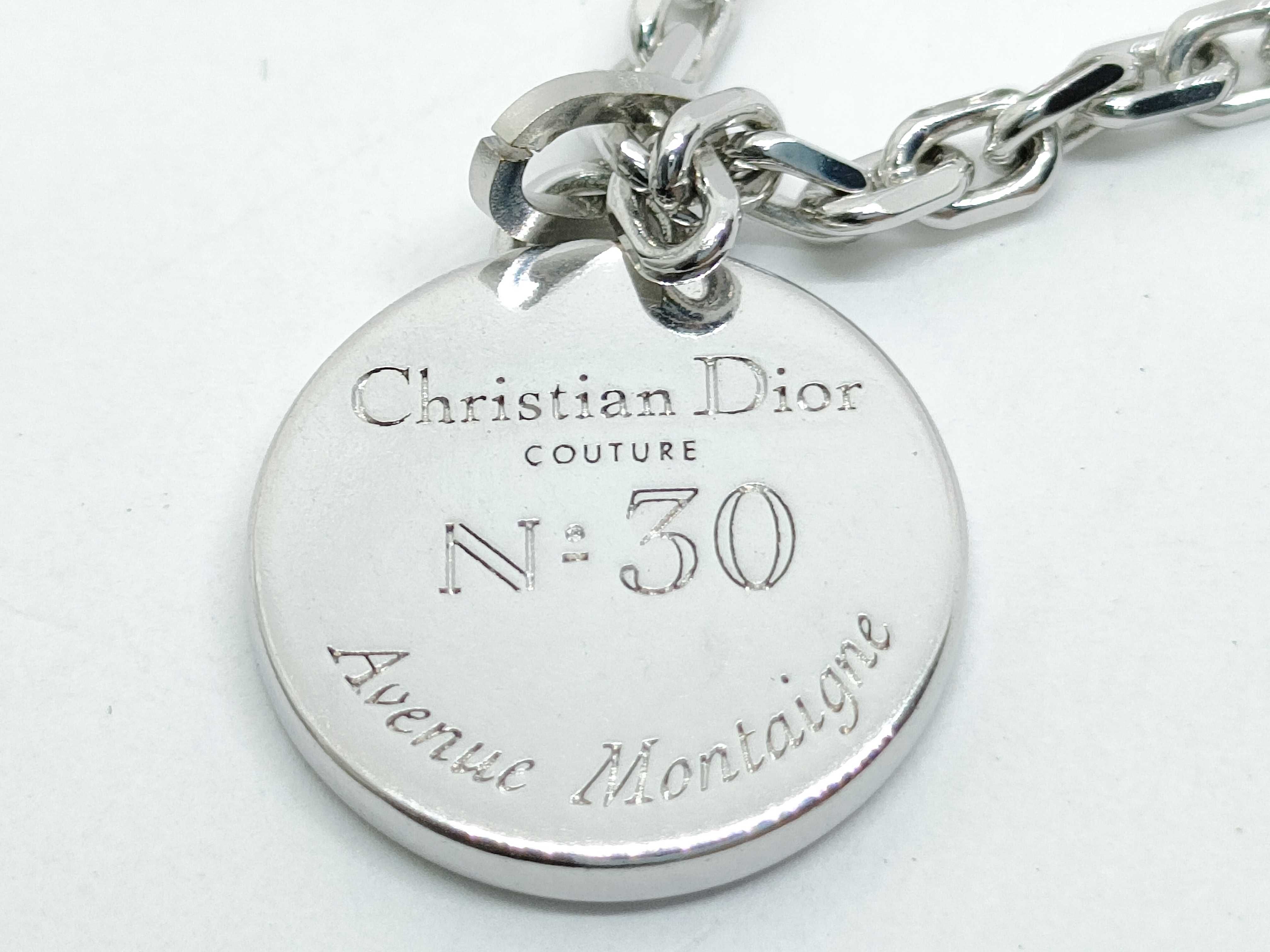 Montaigne Medallion Necklace 17.3g Necklace — view 5
