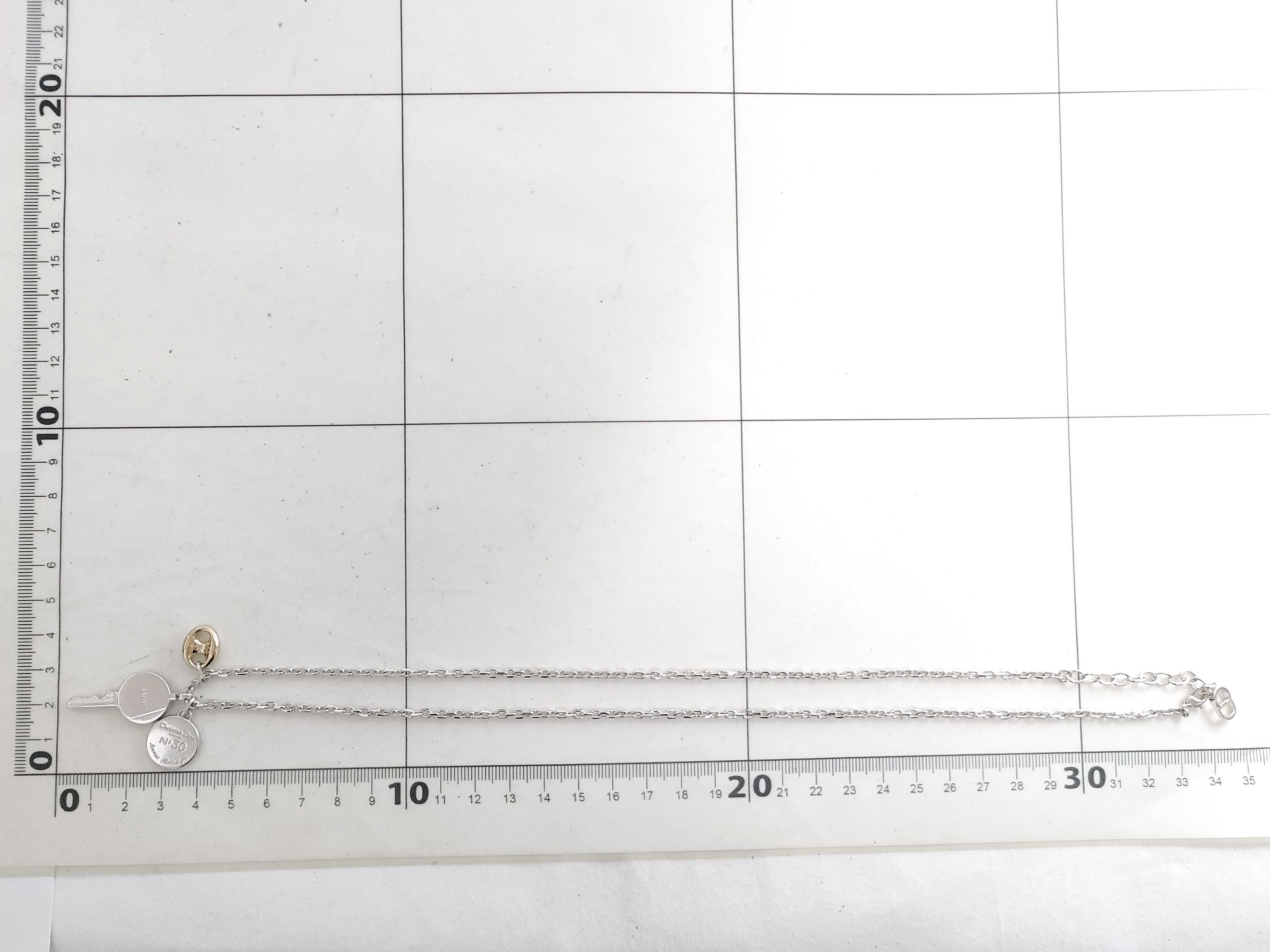 Montaigne Medallion Necklace 17.3g Necklace — view 6