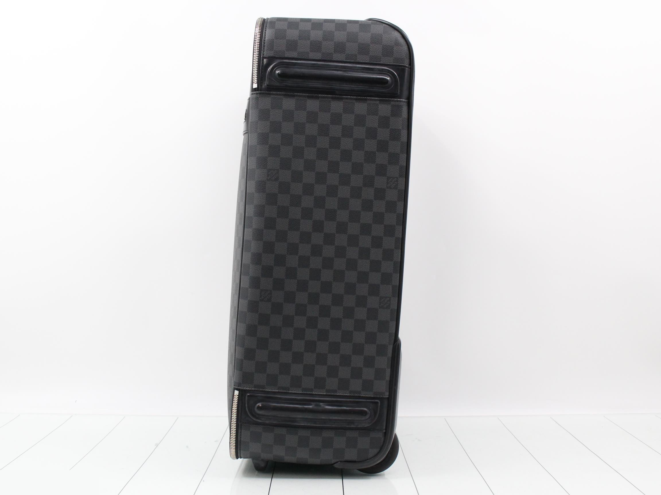 Damier Graphite Pegase 65 Carry-on Suitcase — view 3