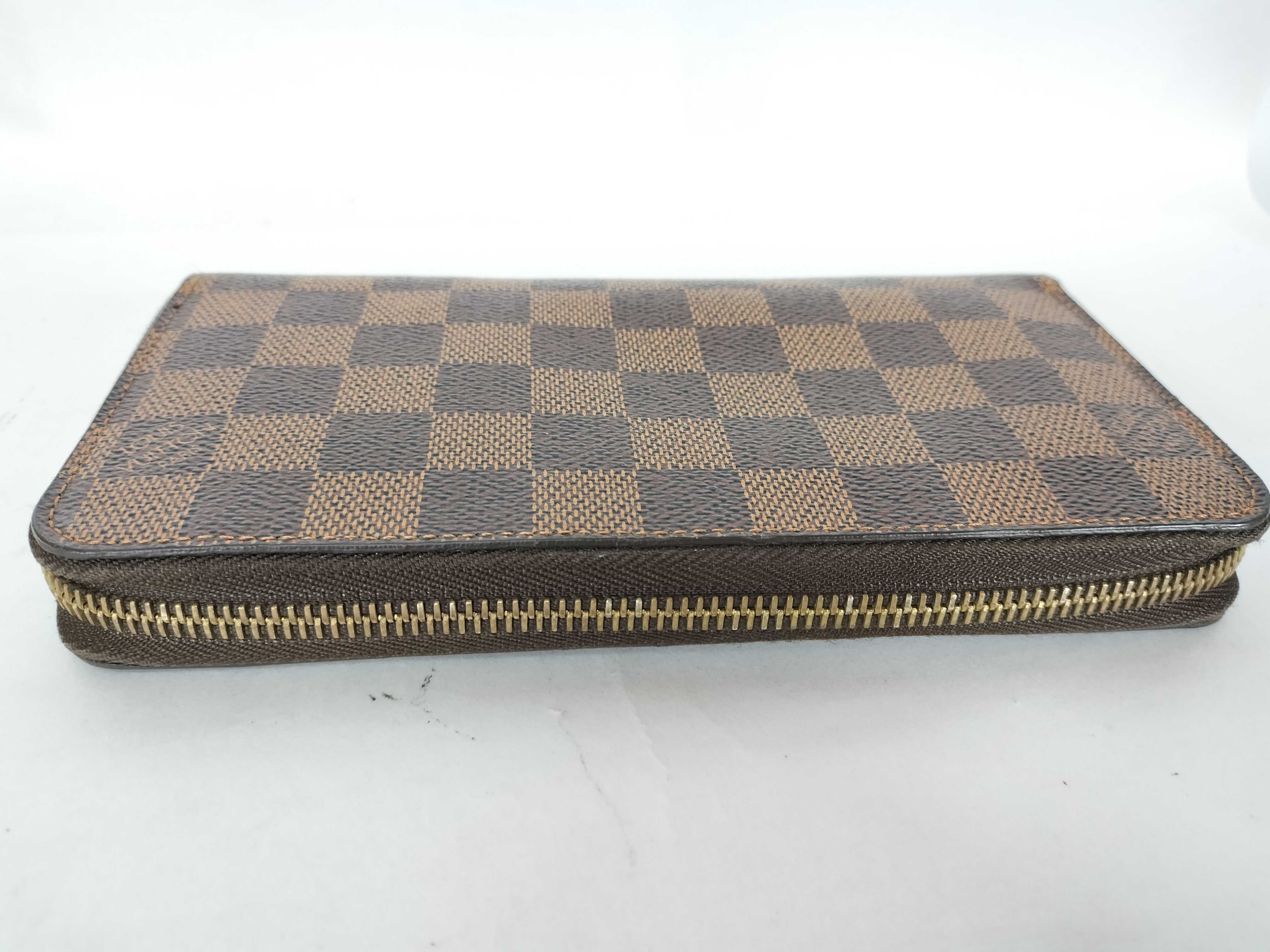 Damier Louis Vuitton Zippy Wallet — view 5