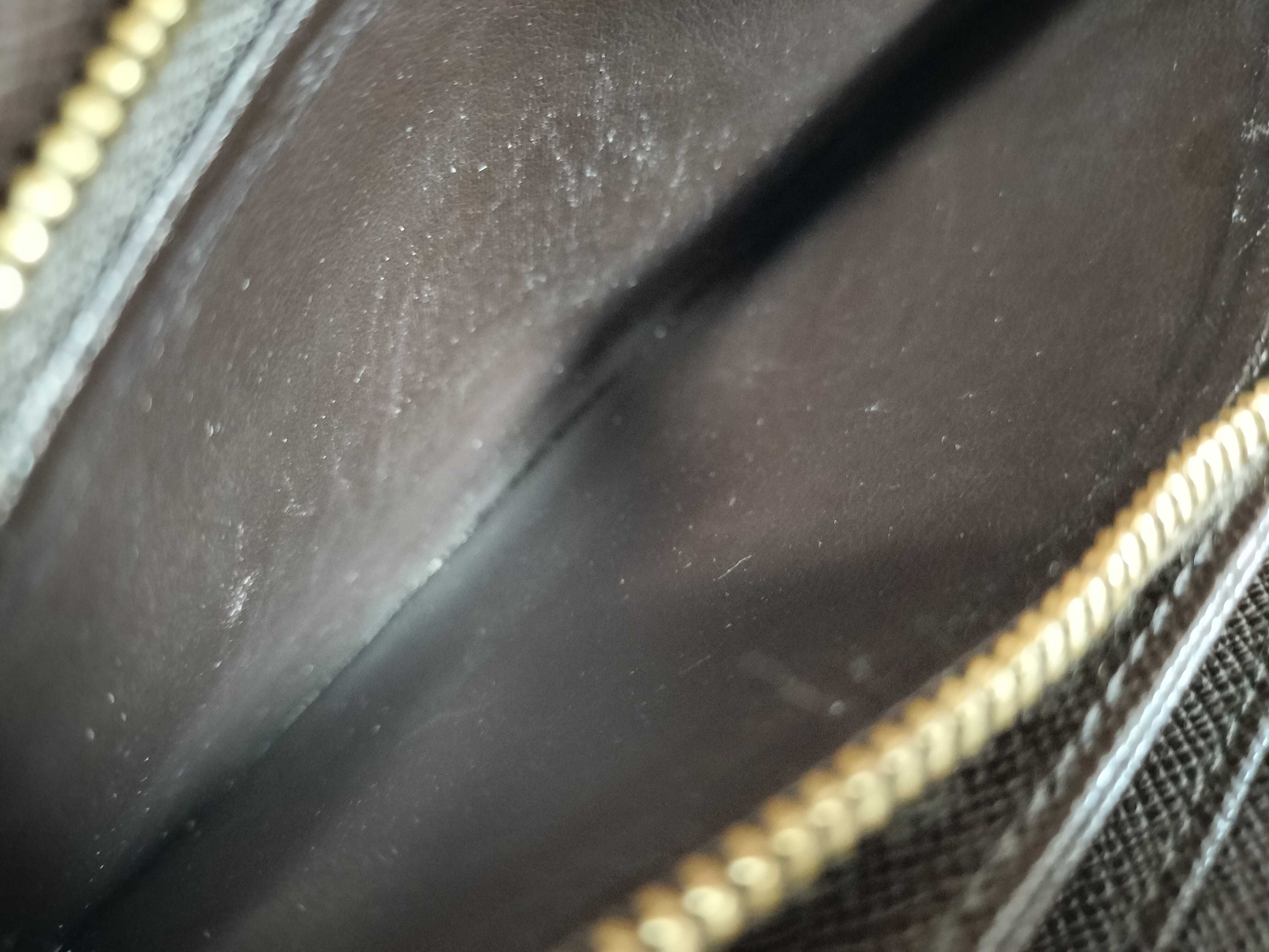 Damier Louis Vuitton Zippy Wallet — view 9