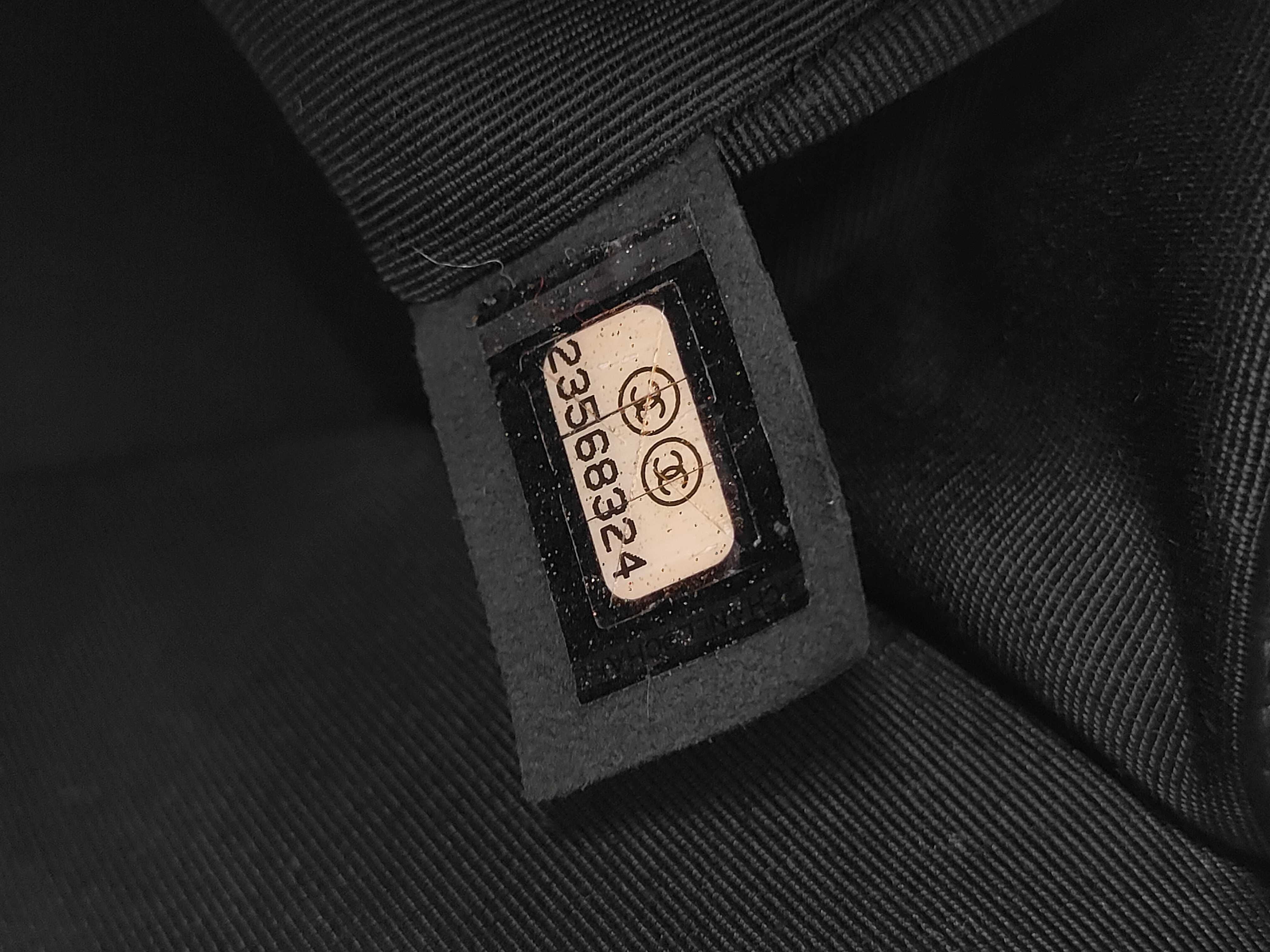 Boy Chanel 25 Lambskin Black Seal Shoulder Bag — view 14