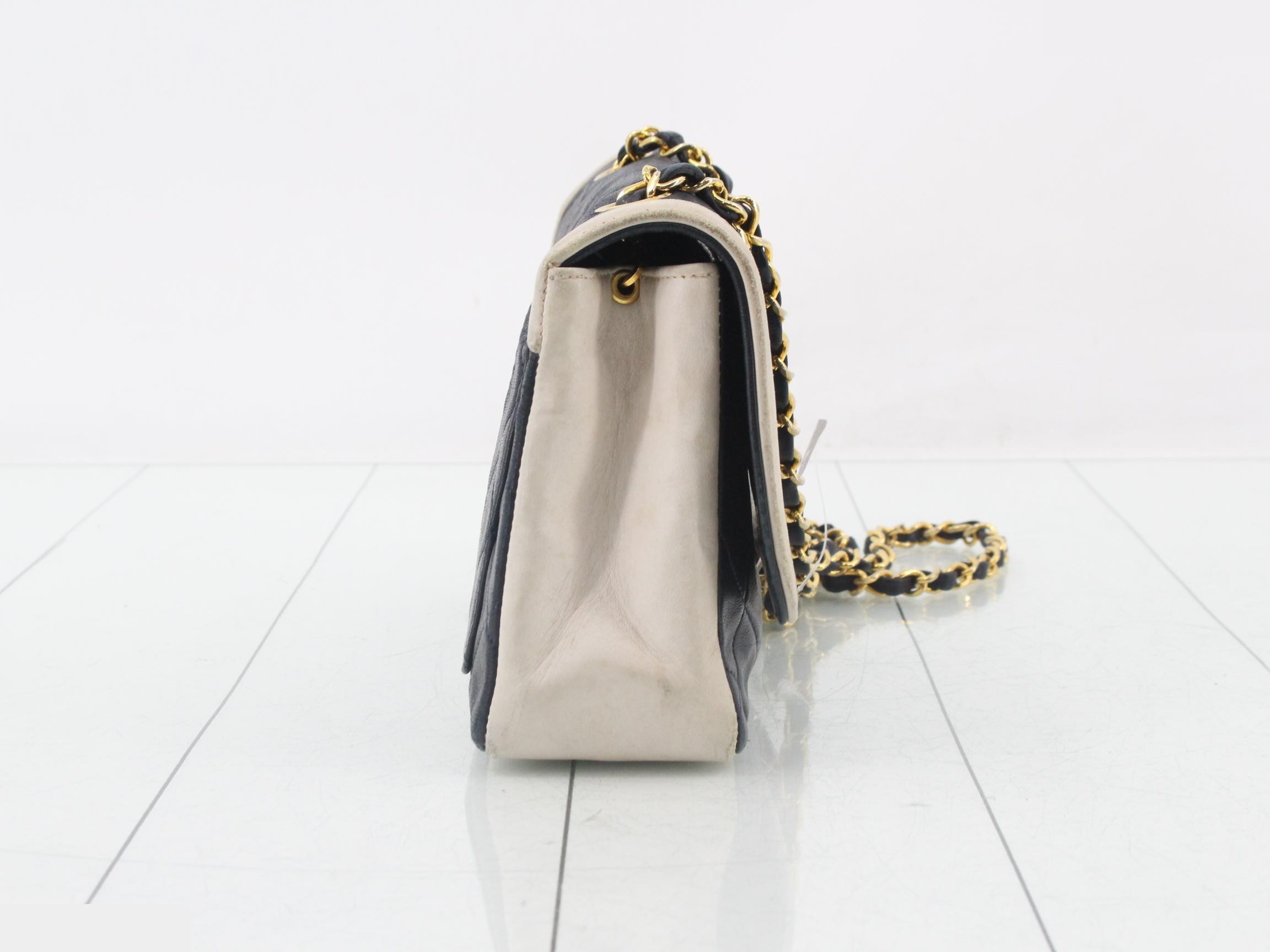 Matelassé Lambskin Single Flap Chain Shoulder Bag — view 4