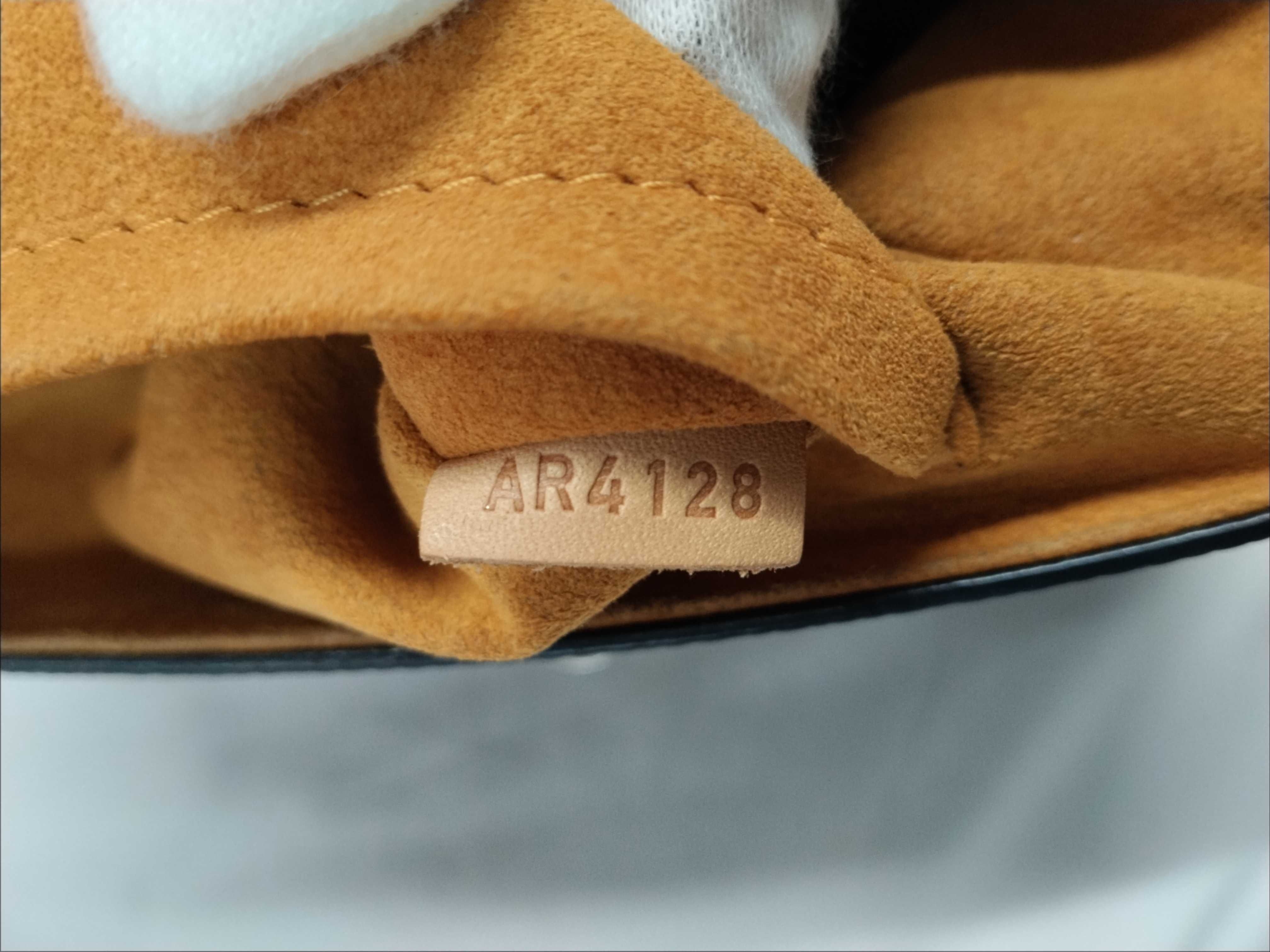 Epi Twist MM 2WAY Handbag AR4128 — view 15