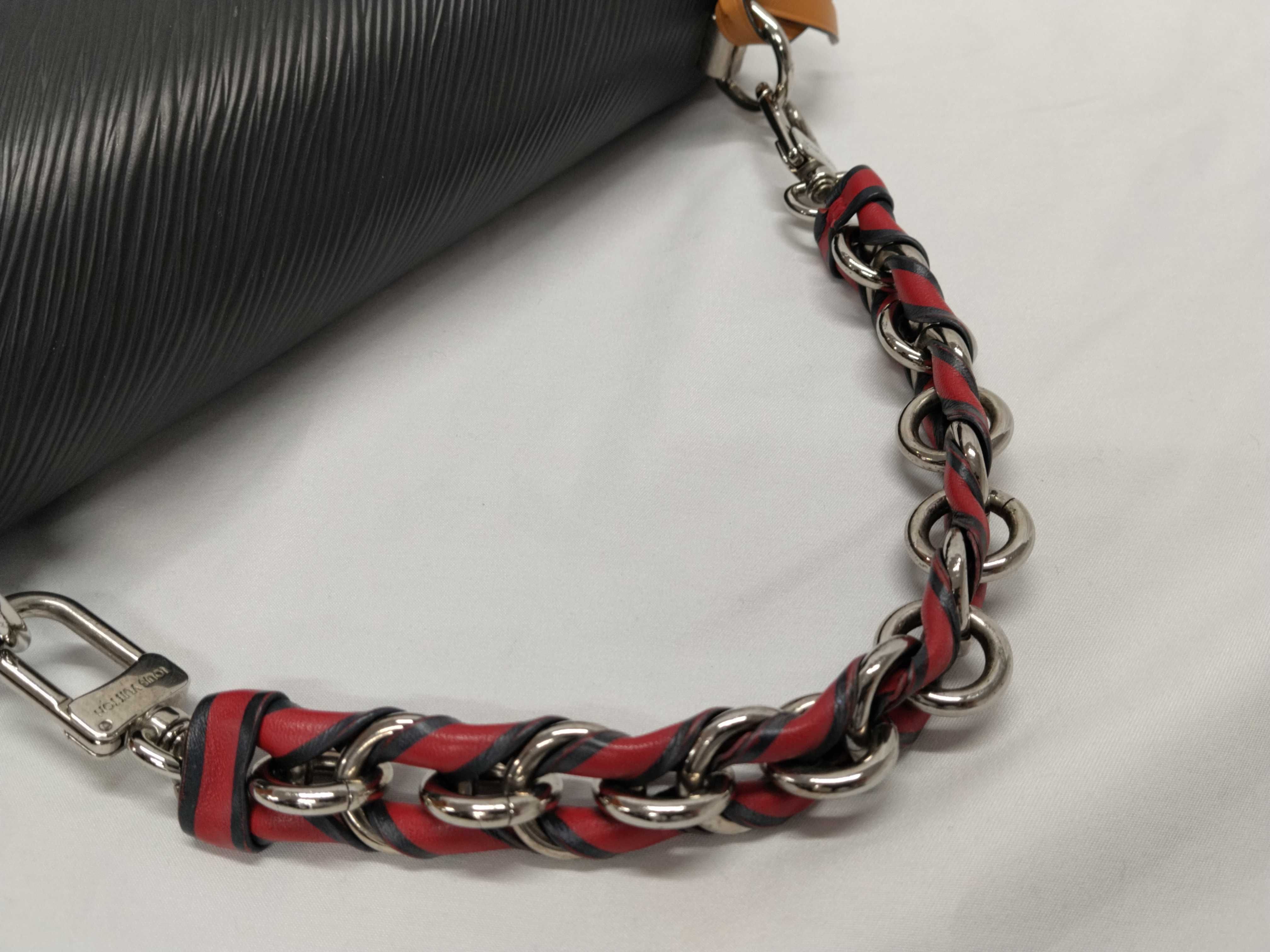 Epi Twist MM 2WAY Handbag AR4128 — view 3