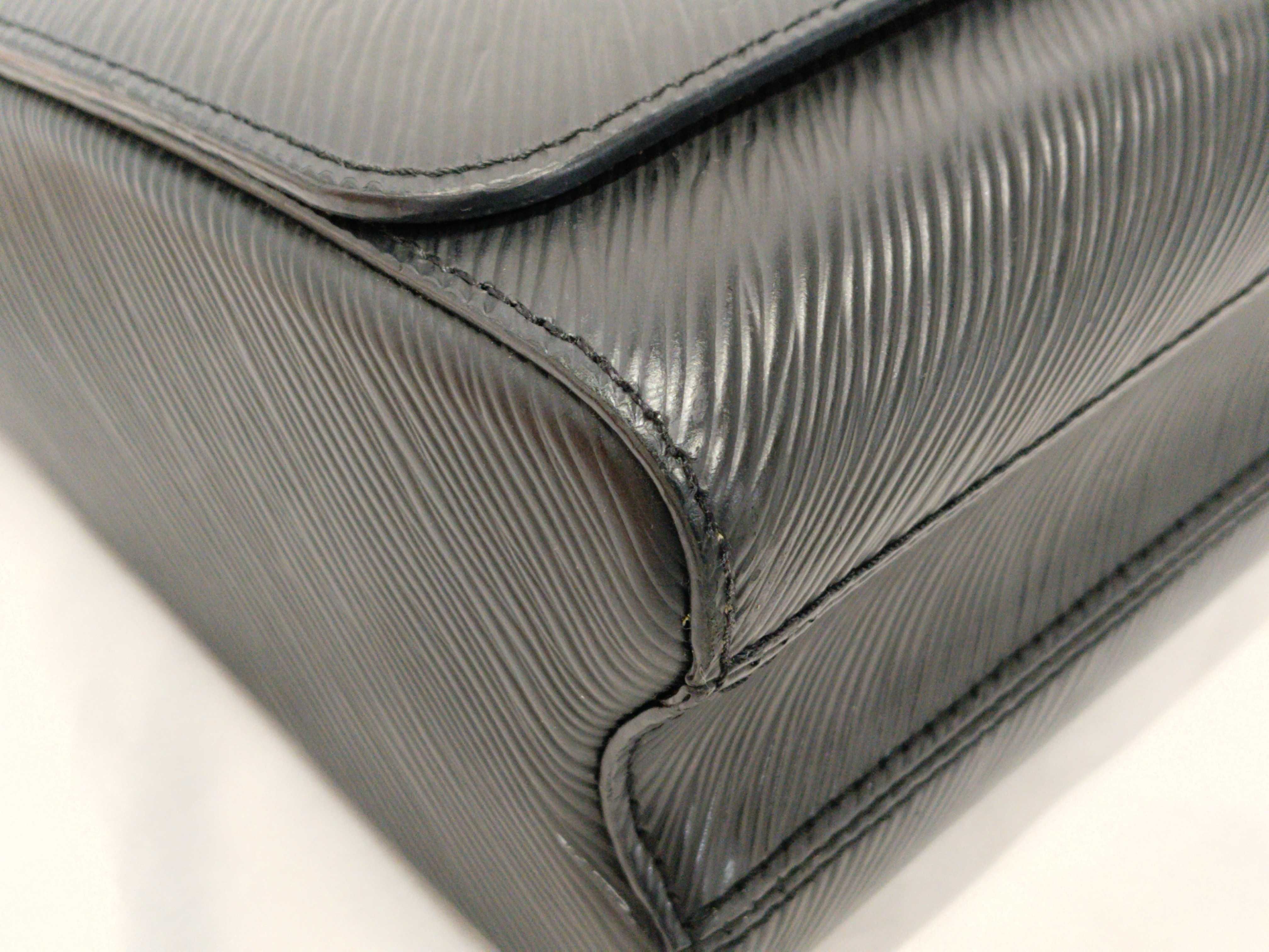 Epi Twist MM 2WAY Handbag AR4128 — view 7