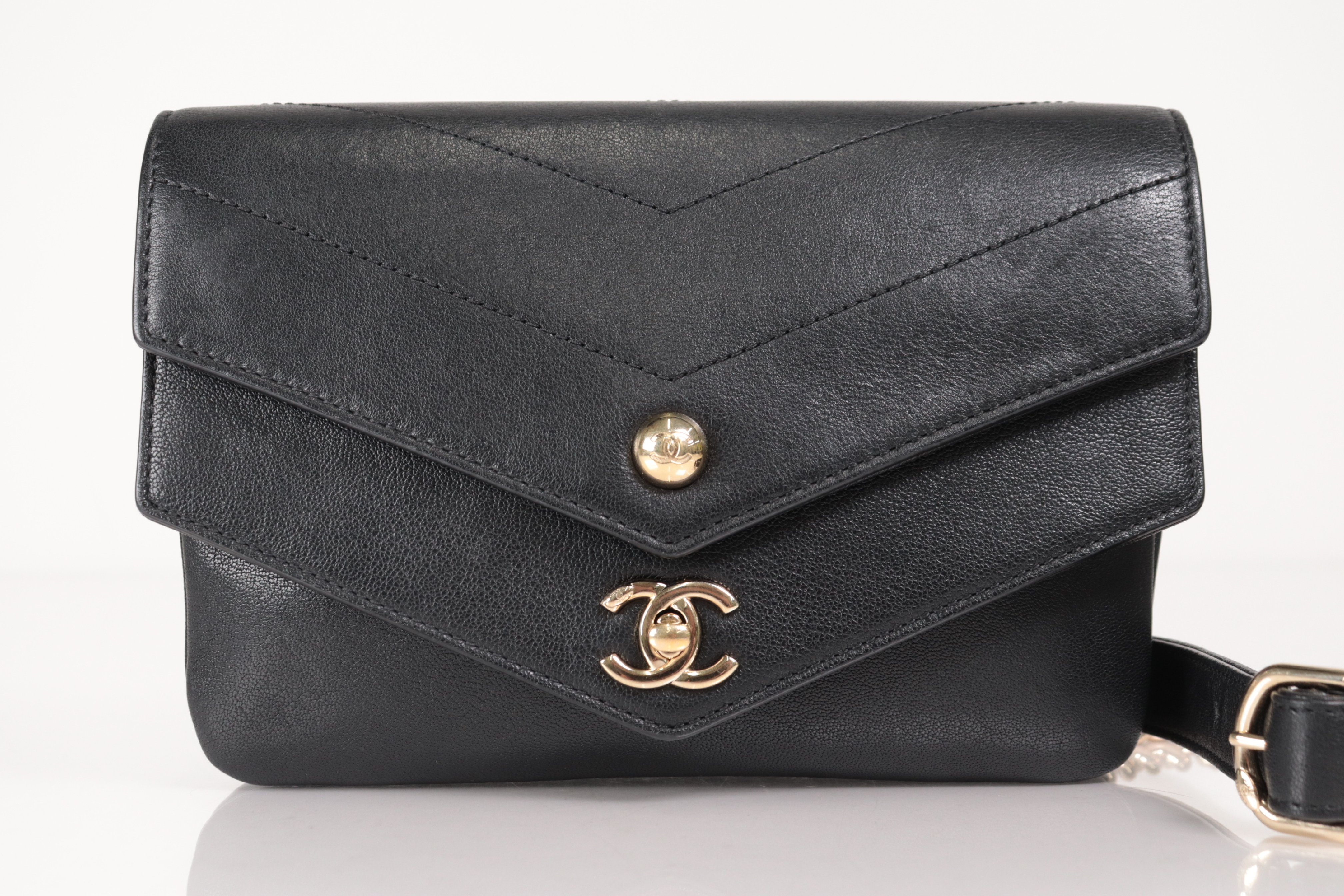 V-stitch Double Flap Lambskin Chain Waist Bag (Serial No. 26) — view 2