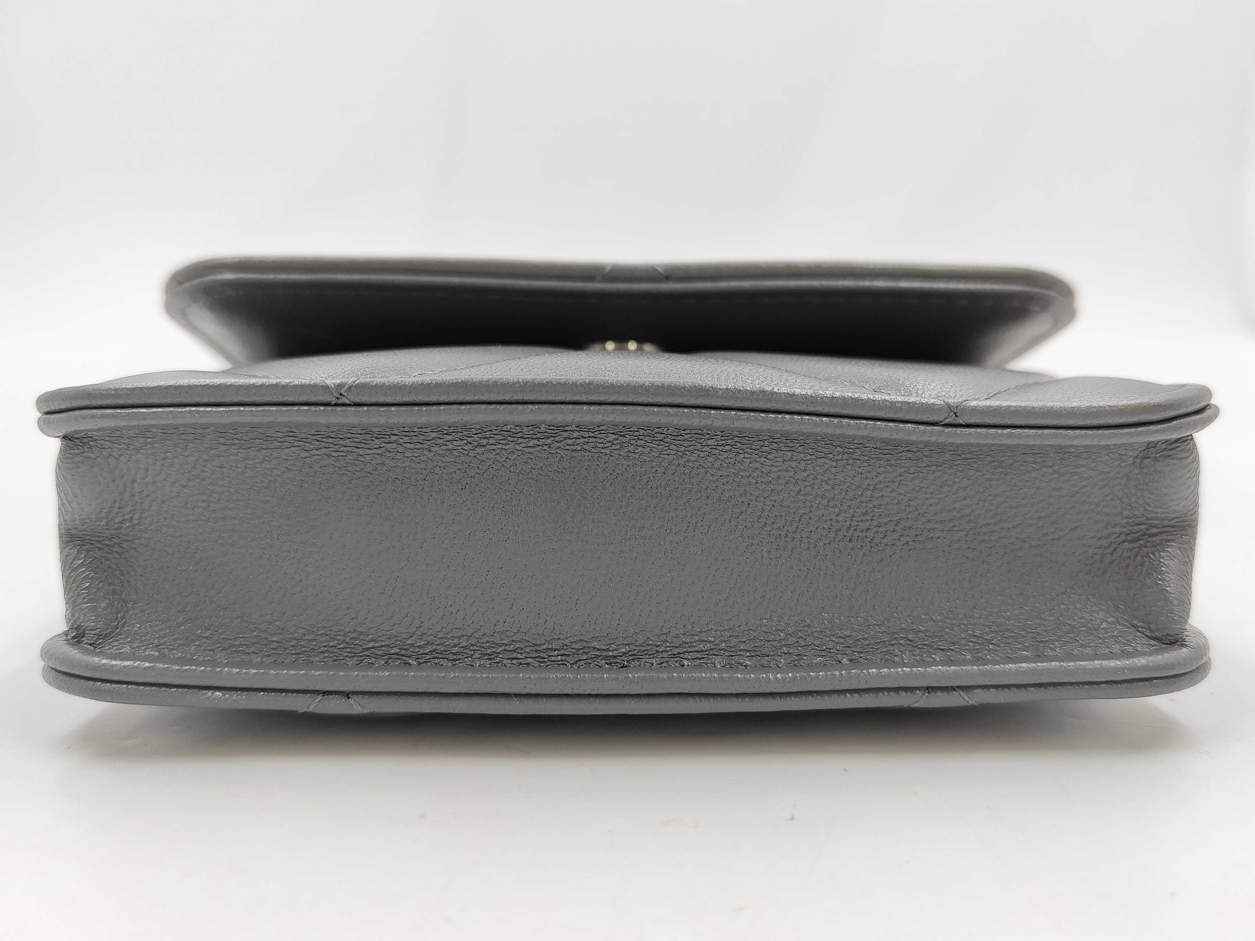 Chain Shoulder Bag — view 3