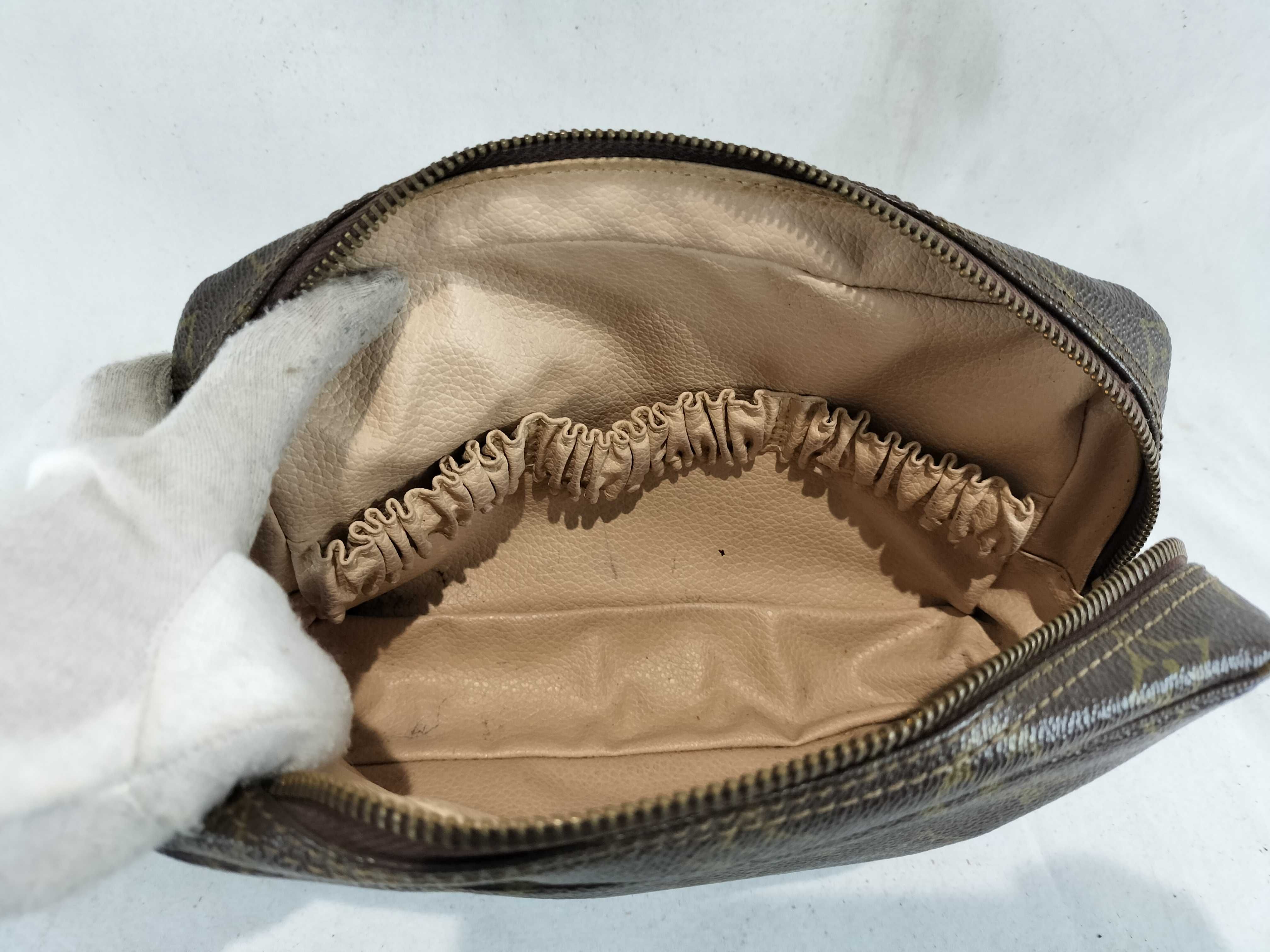 Monogram M47524 Trousses Toilette 23 Second Bag (Considering Year of Manufacture) — view 6