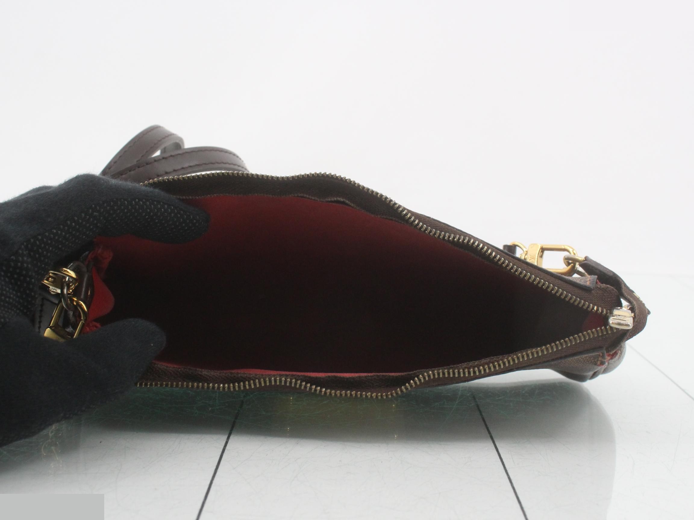 Eva with shoulder strap — view 4