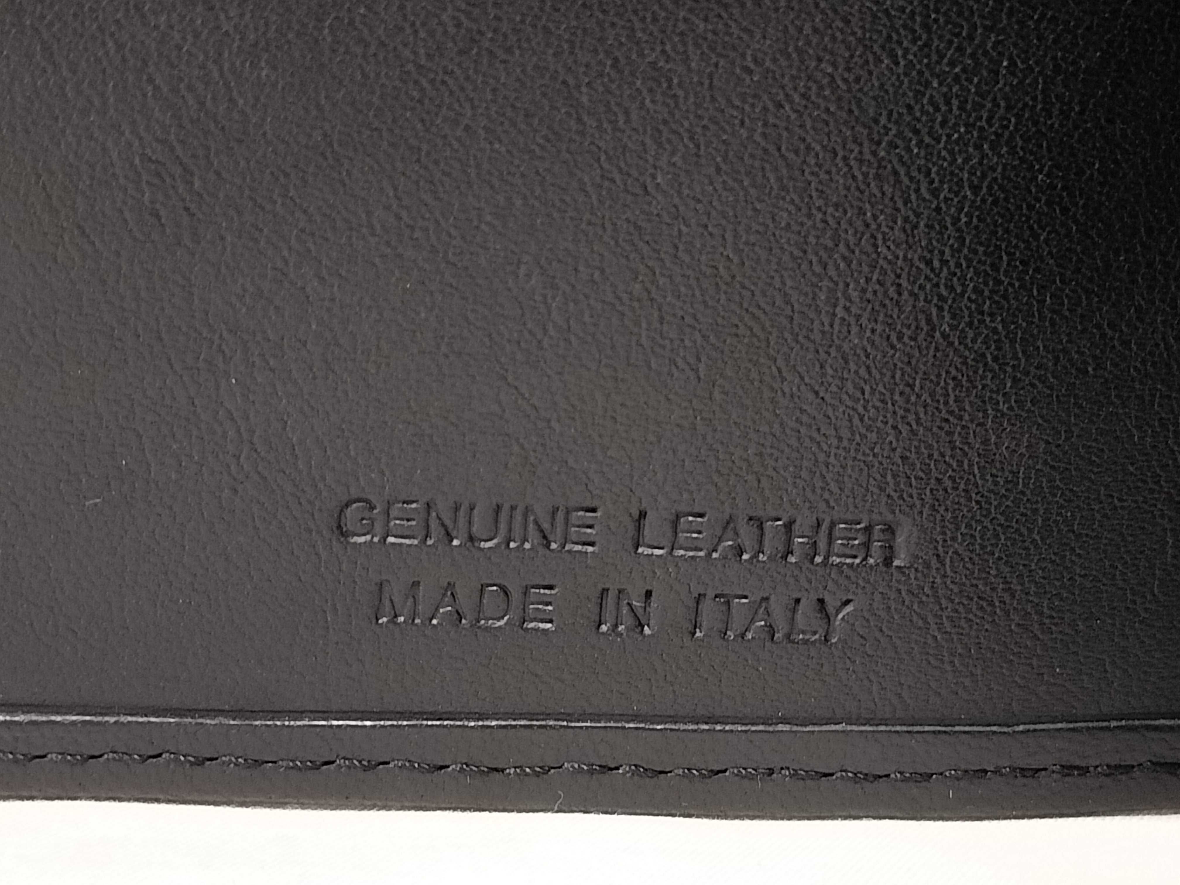 wallet — view 12