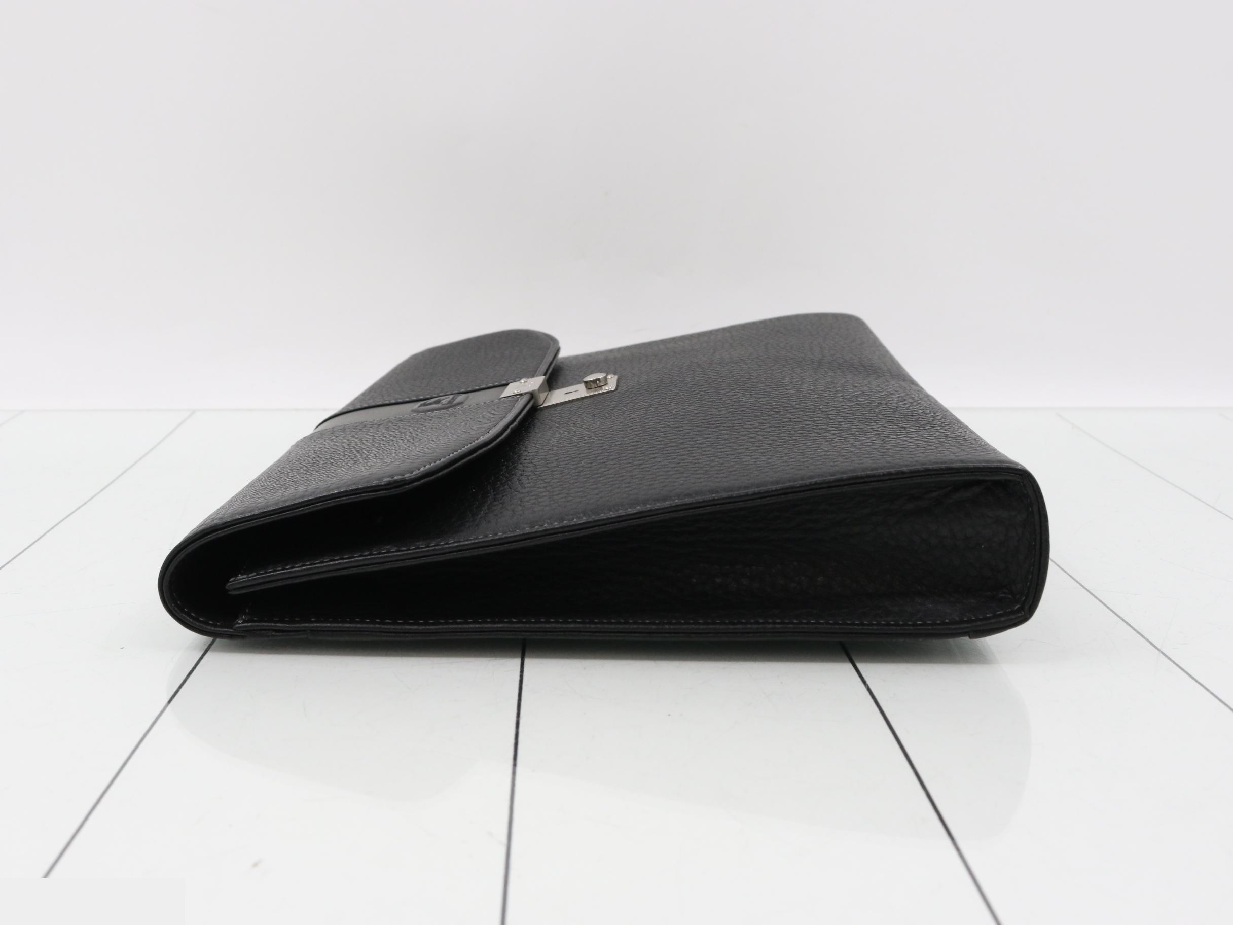 Burberrys Leather Second Bag — view 4
