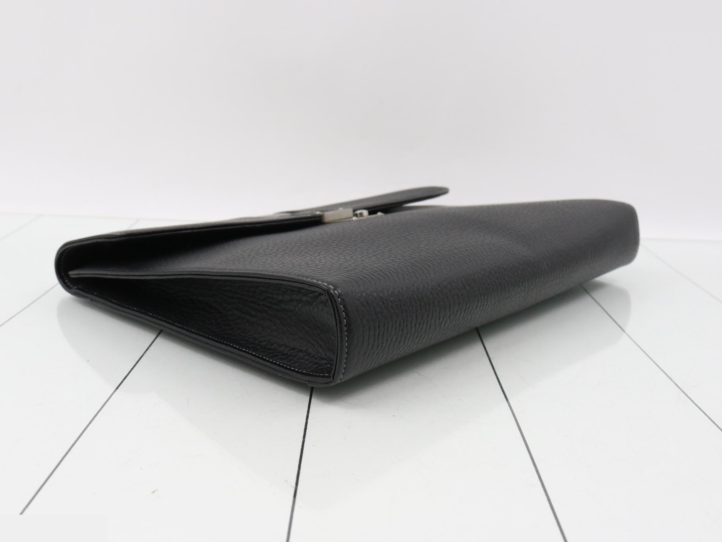 Burberrys Leather Second Bag — view 5