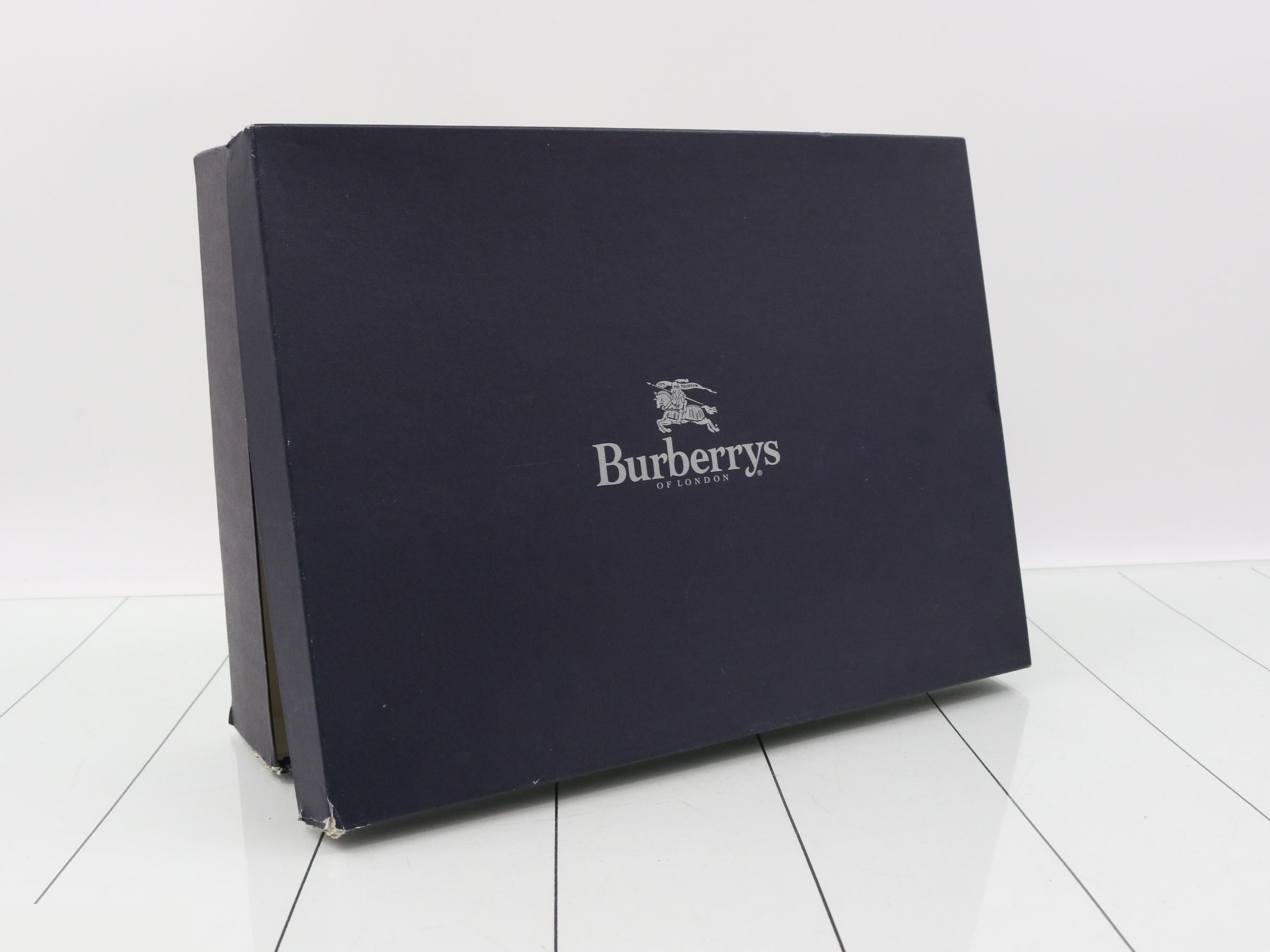 Burberrys Leather Second Bag — view 7