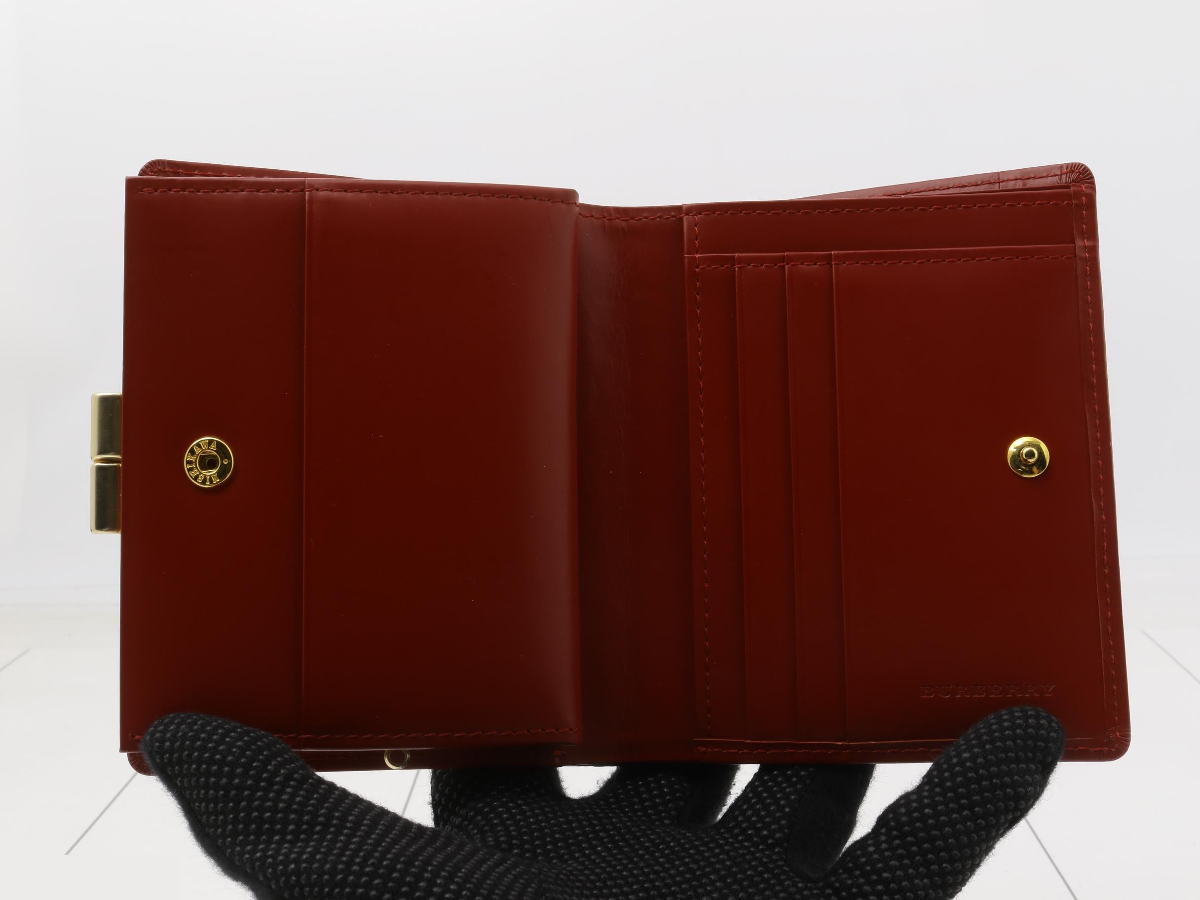 Other lines: Bags and Wallets — view 4