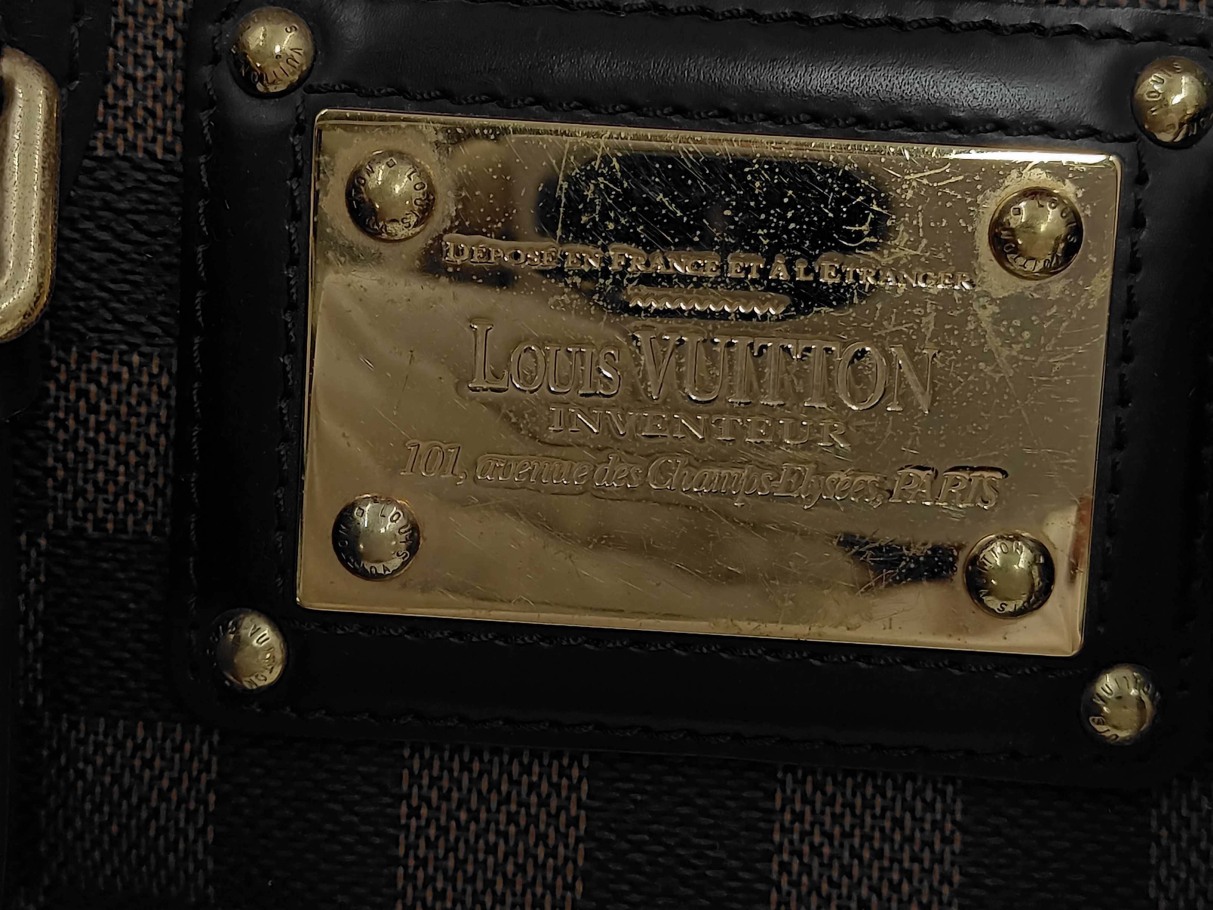 Damier Berkeley Brown Handbag — view 9
