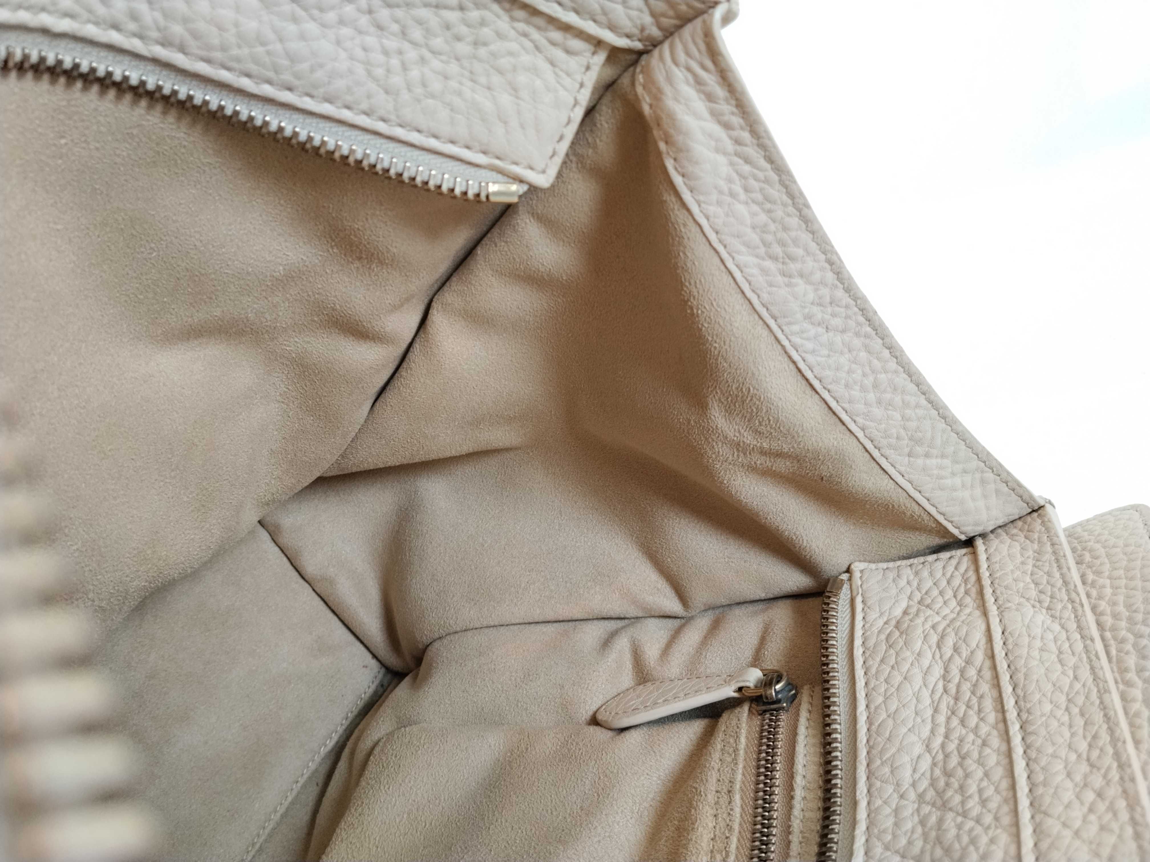 Micro Luggage Handbag Tote Handbag — view 11