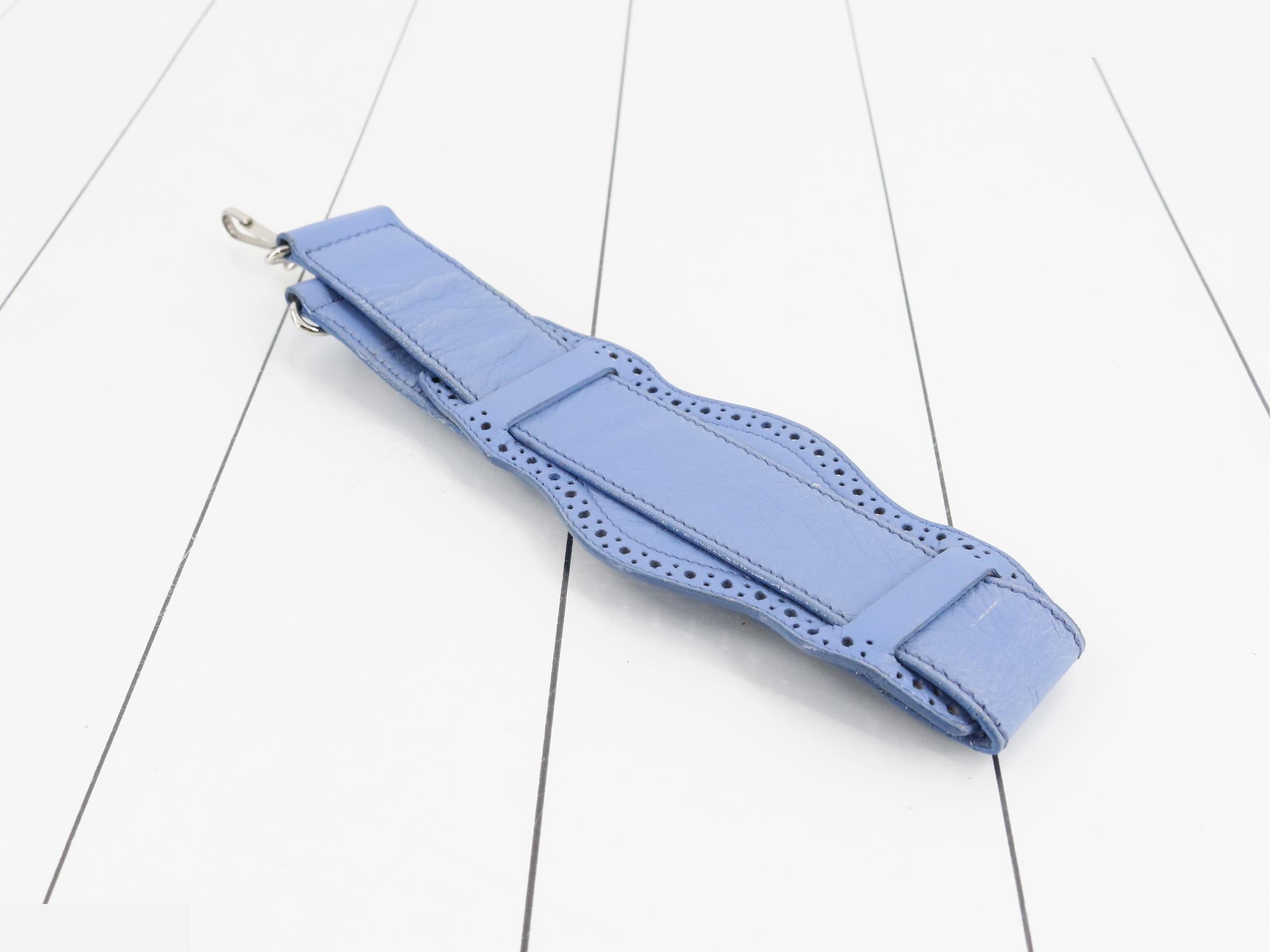 Giant Cite Tote Bag, Light Blue, 2-Way Strap — view 7
