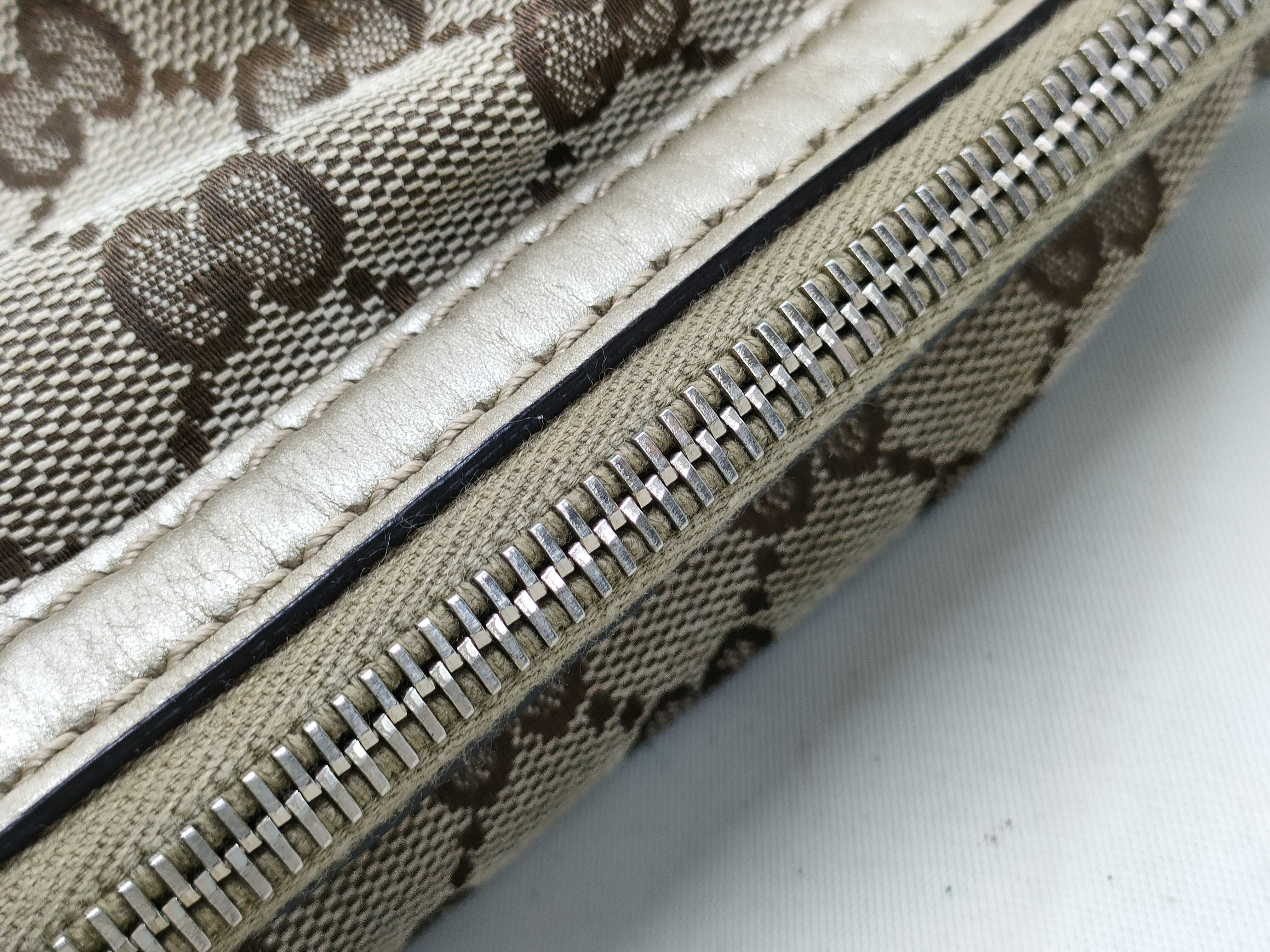 GG Canvas 2-way Strap Sukey Interlocking G Handbag — view 9