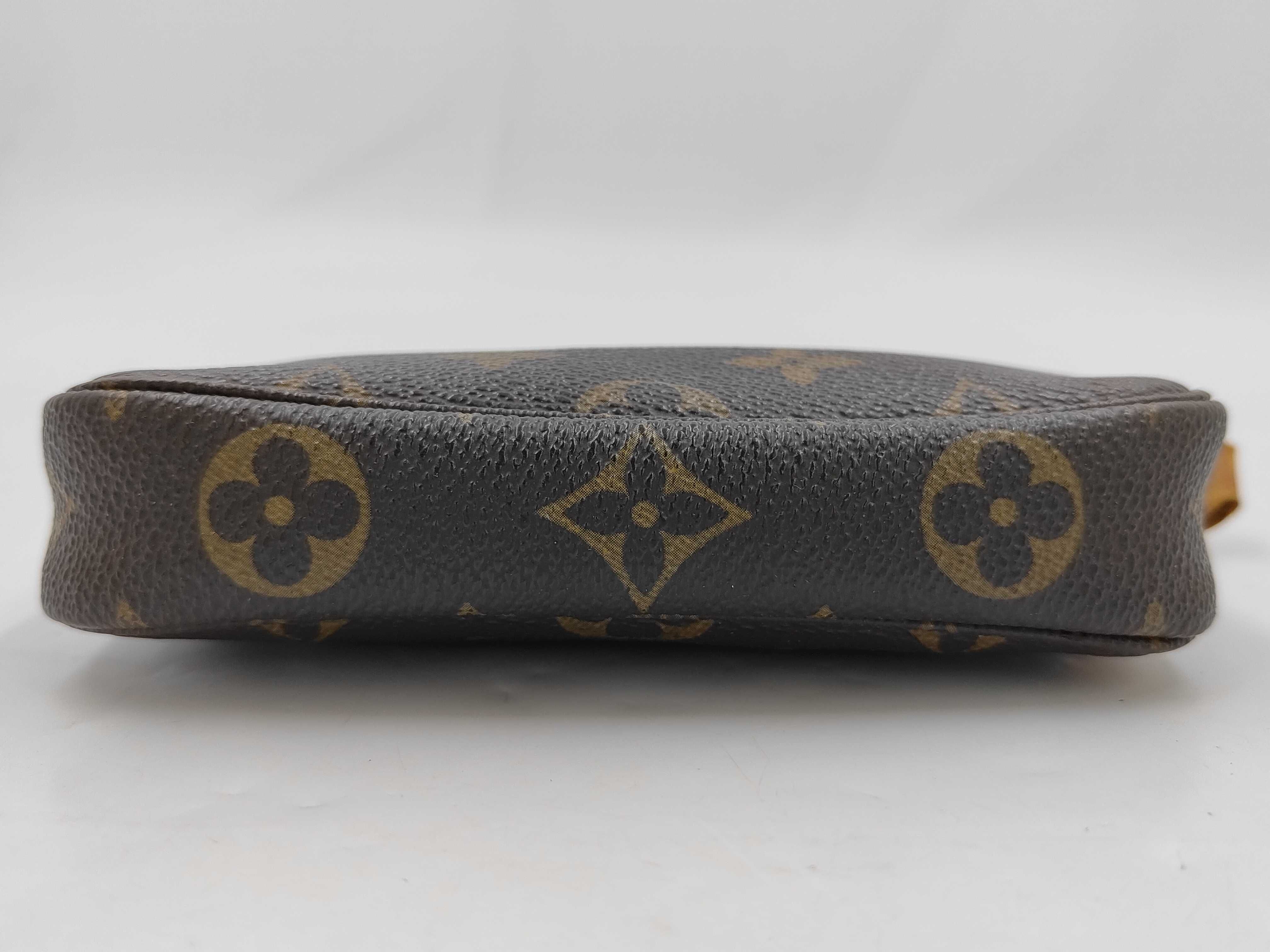 Monogram Mini Pochette Accessoires (FL2077 M58009) - Pouch with tear — view 3