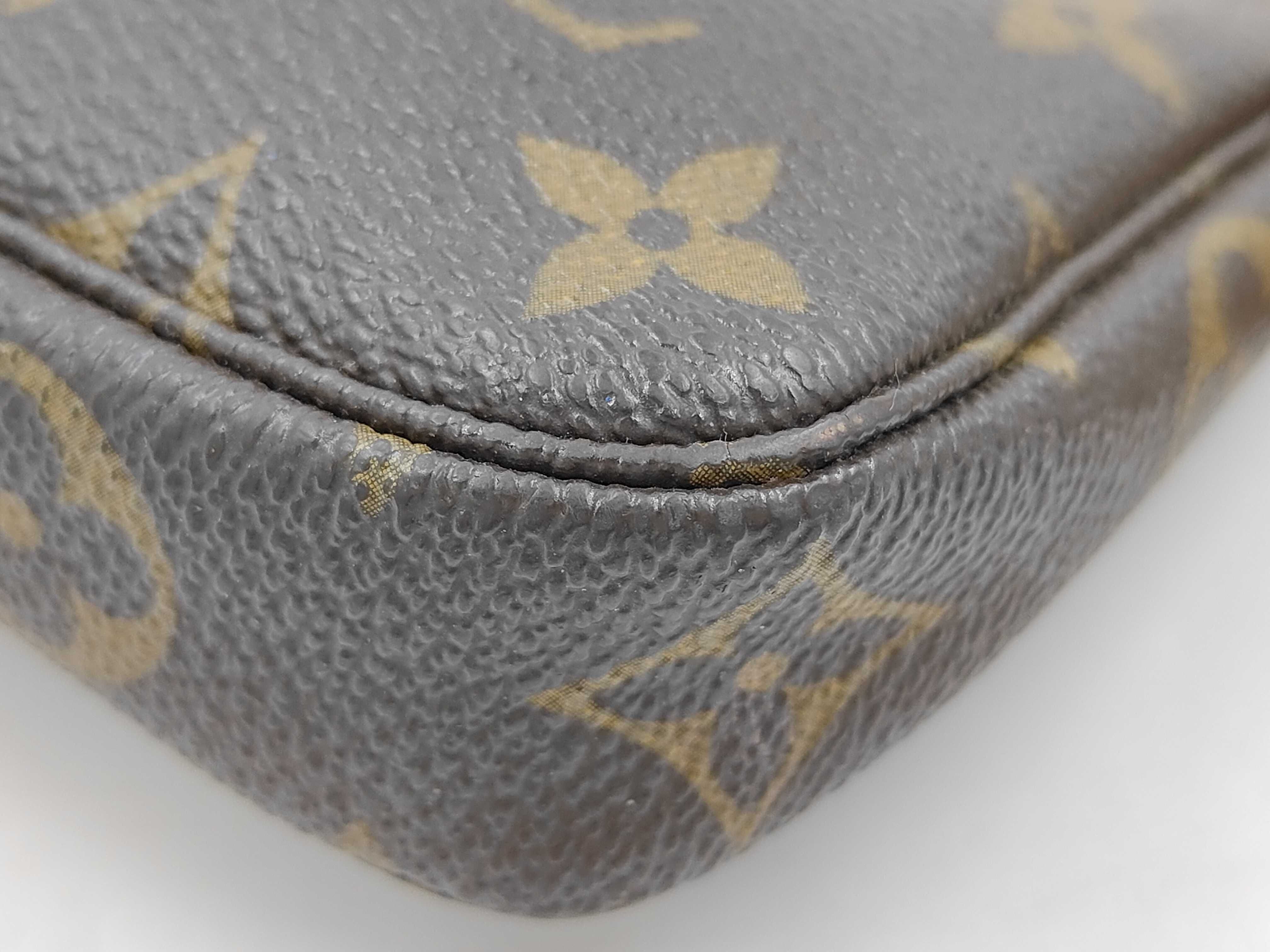 Monogram Mini Pochette Accessoires (FL2077 M58009) - Pouch with tear — view 4