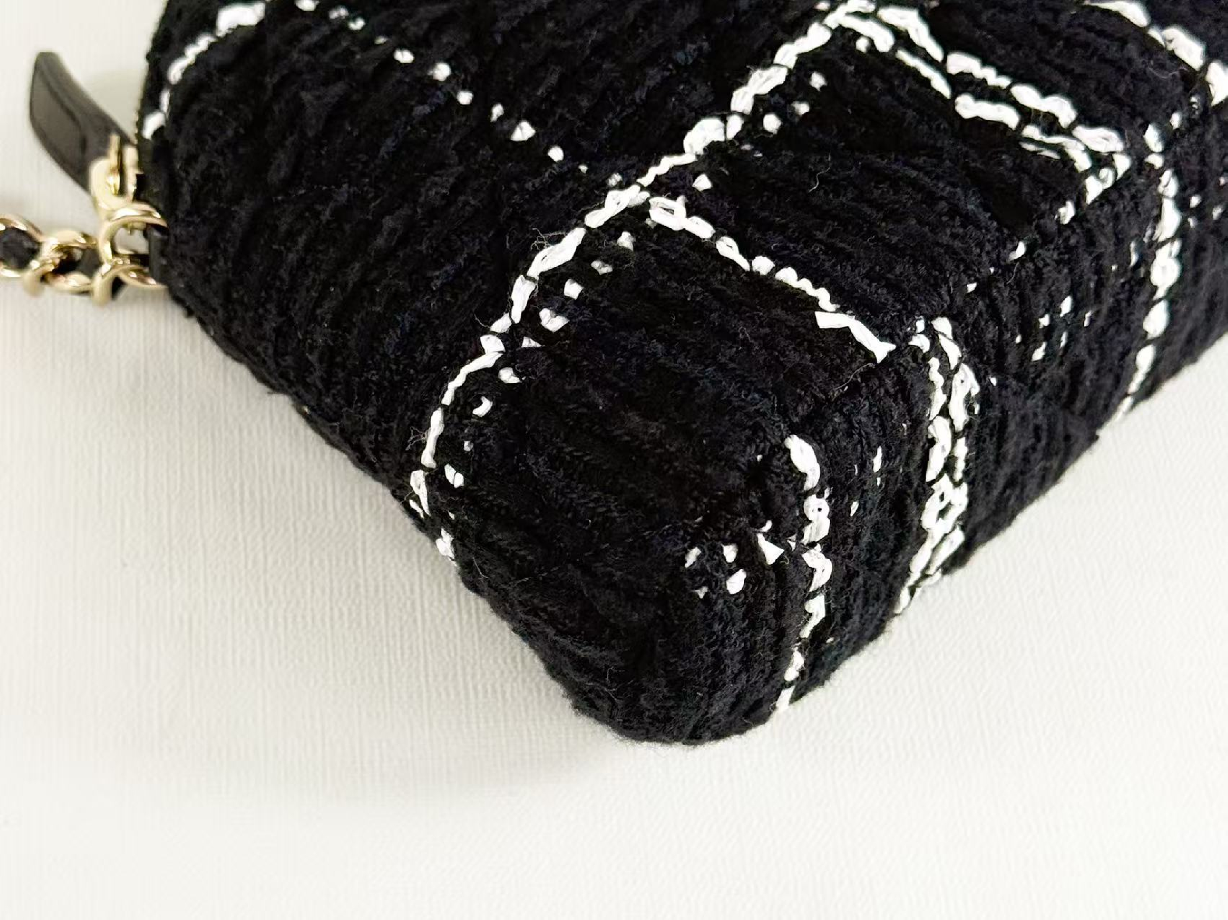 Black and White Tweed VIP Birthday Gold Shoulder Bag, Approx. W16.5cm, with Dust Bag and Random Serial Number, Gold Hardware, KH0EL3CE. — view 8