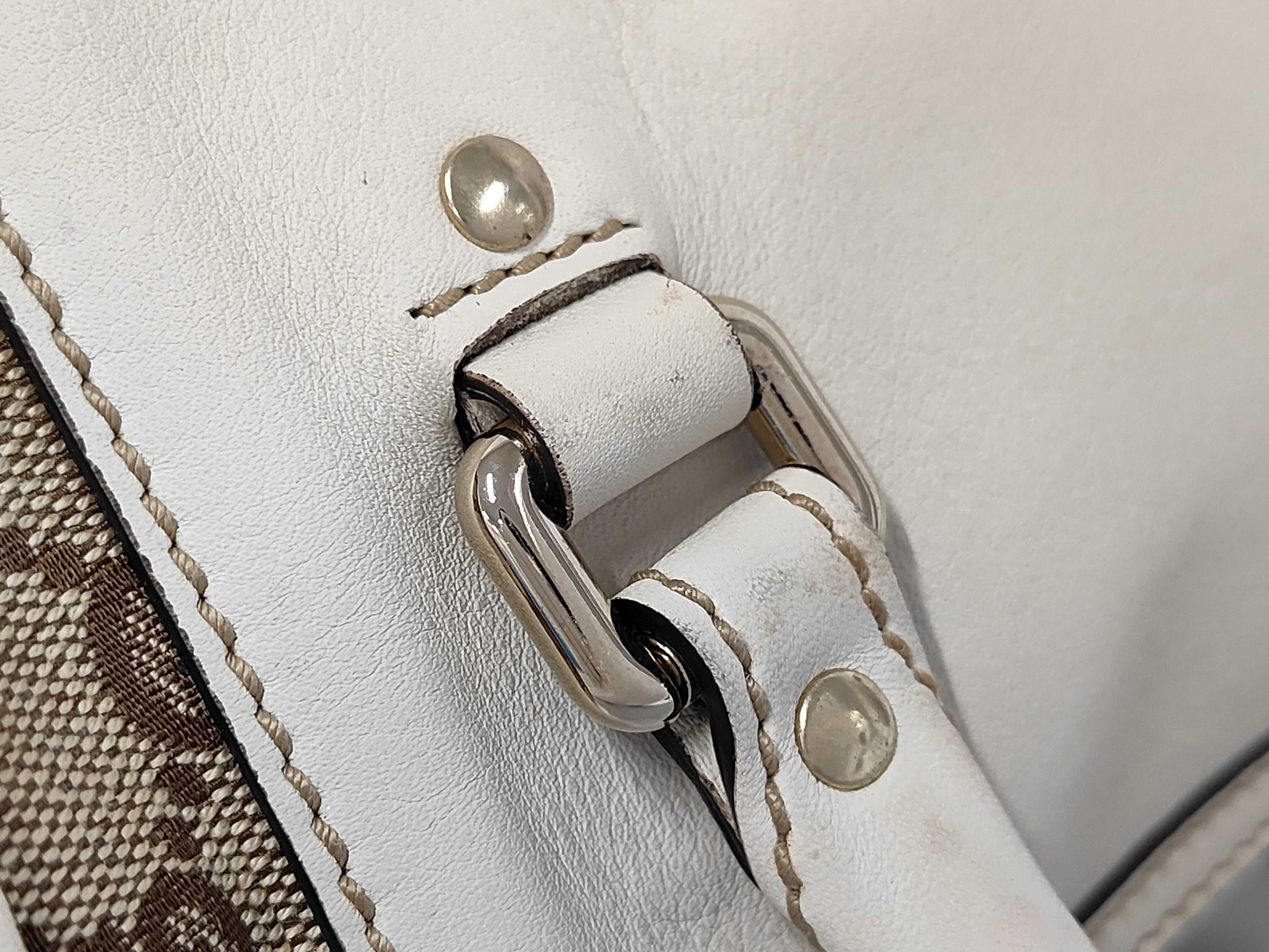 Drum-shaped GG Canvas Flower Handbag — view 5