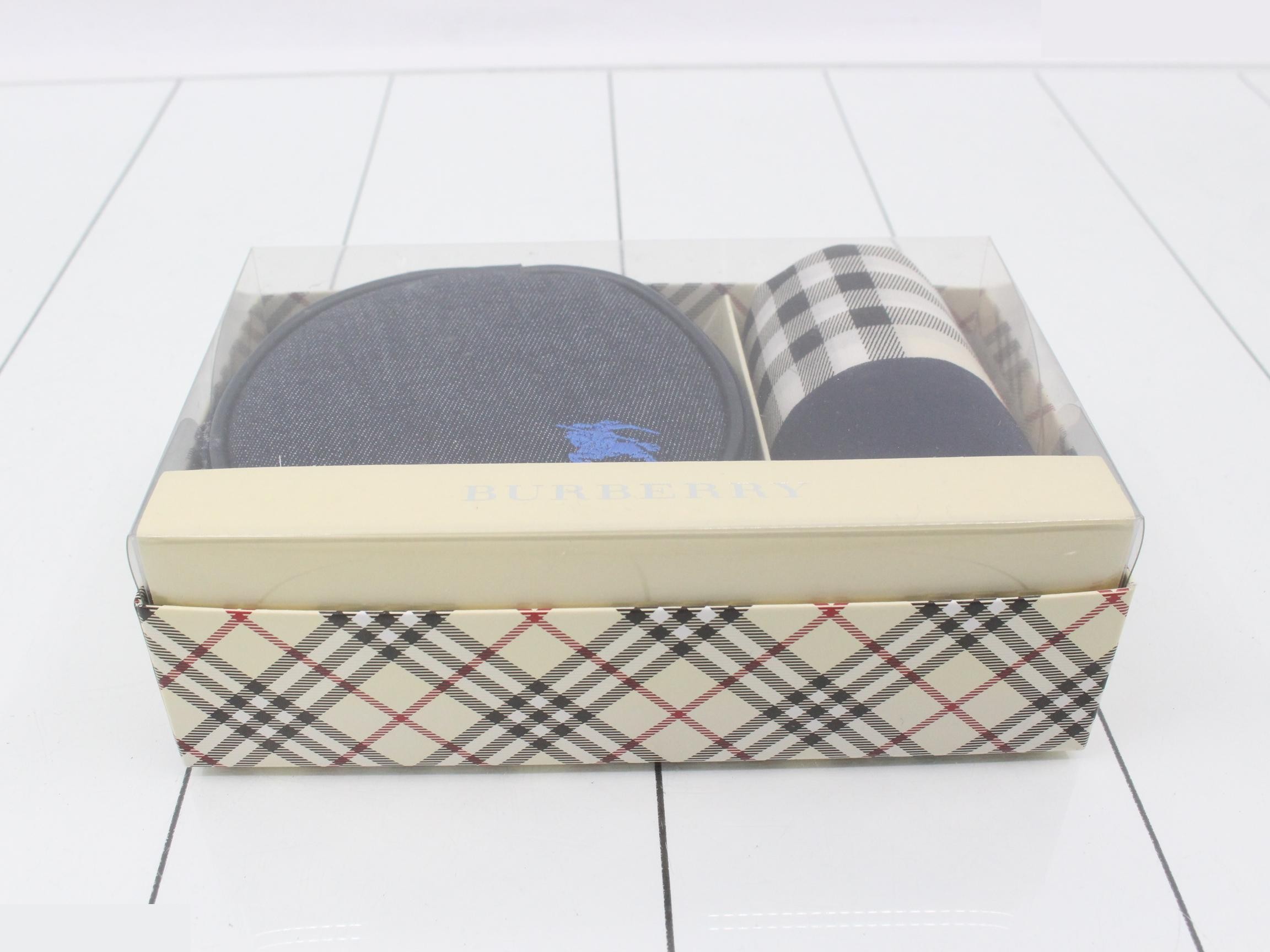 Unused Burberry pouch and handkerchief, with box. — view 3