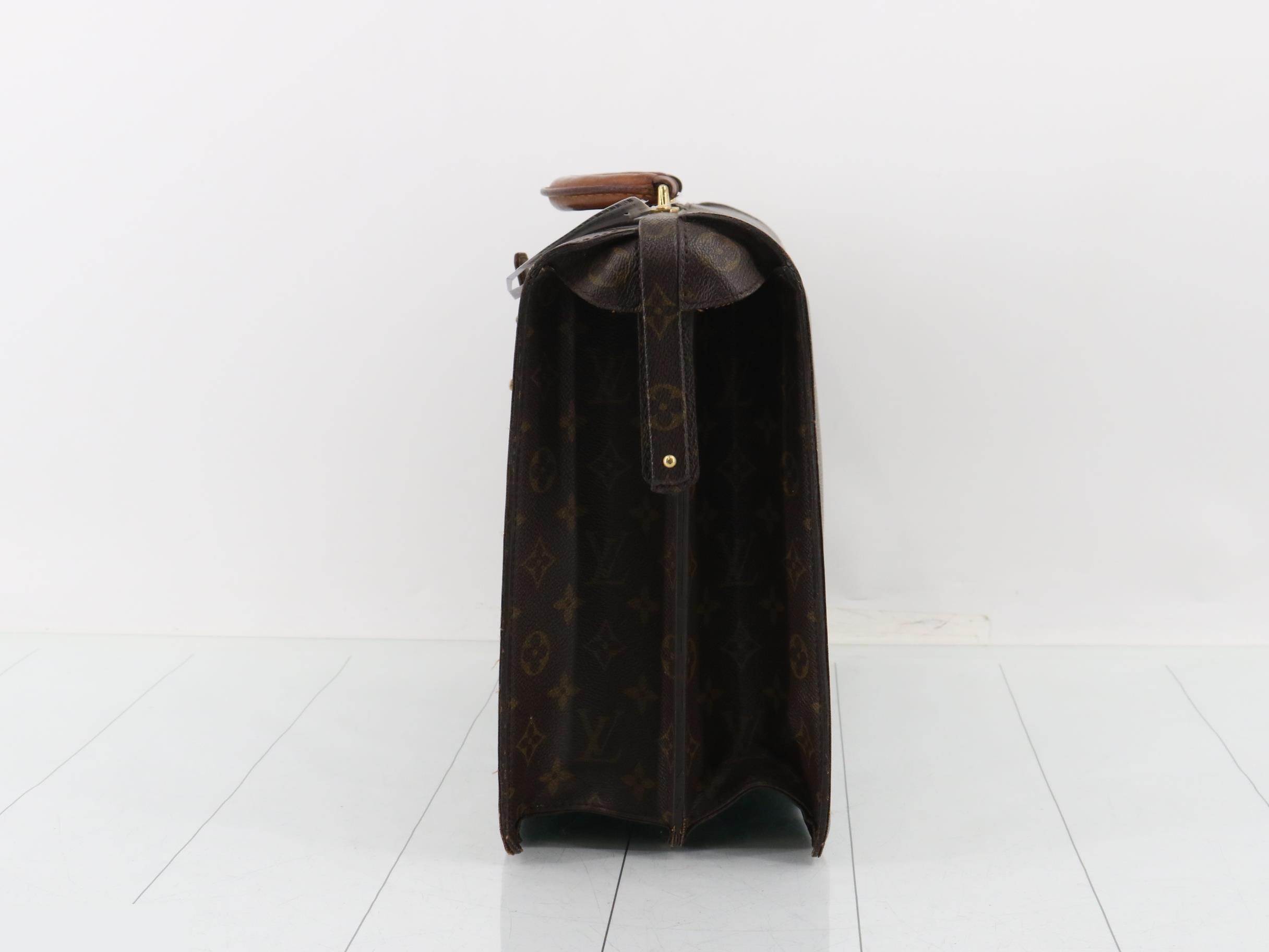 Monogram Serviette Fermoire Business Bag — view 3