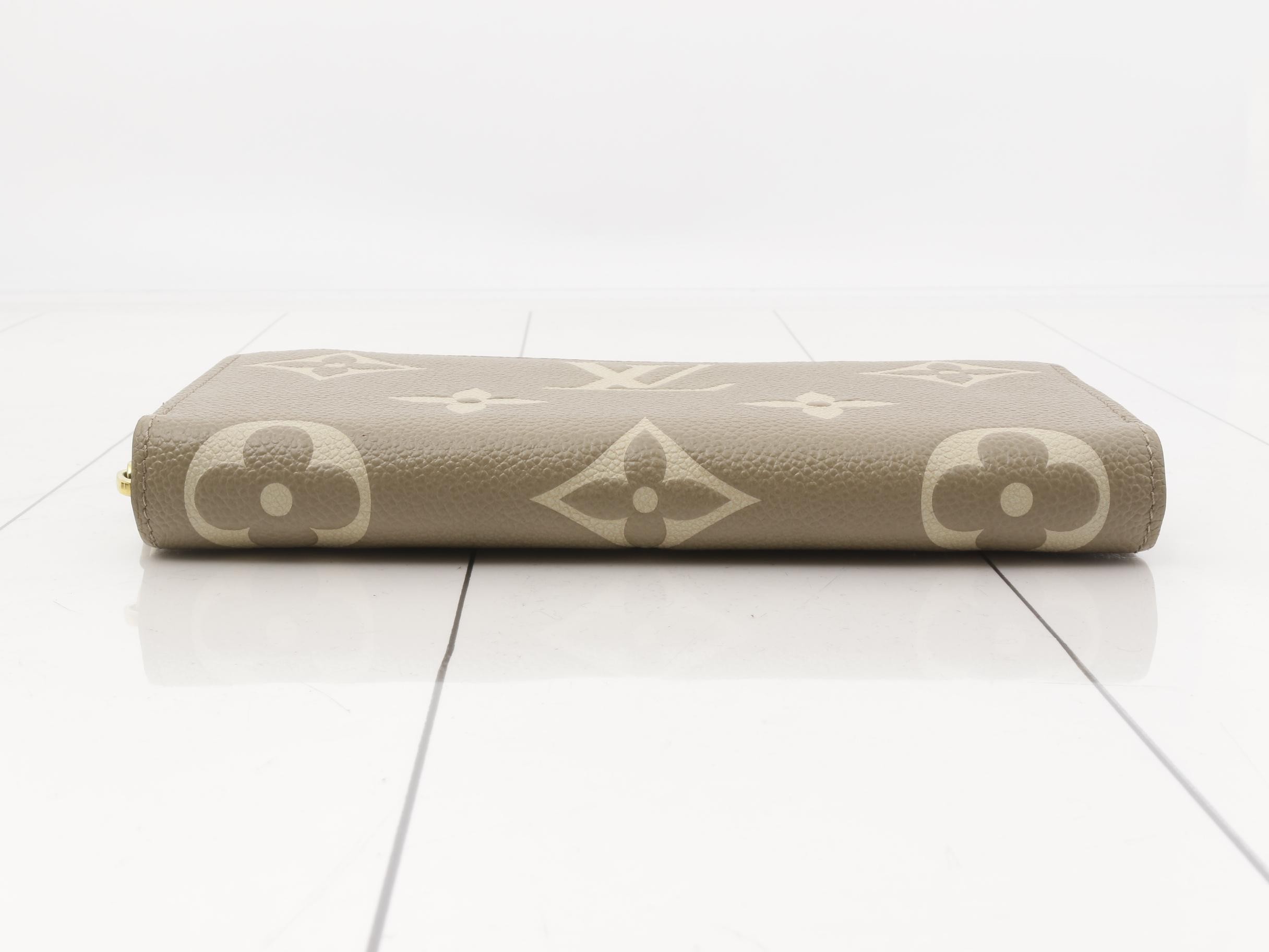 Zippy Wallet — view 3