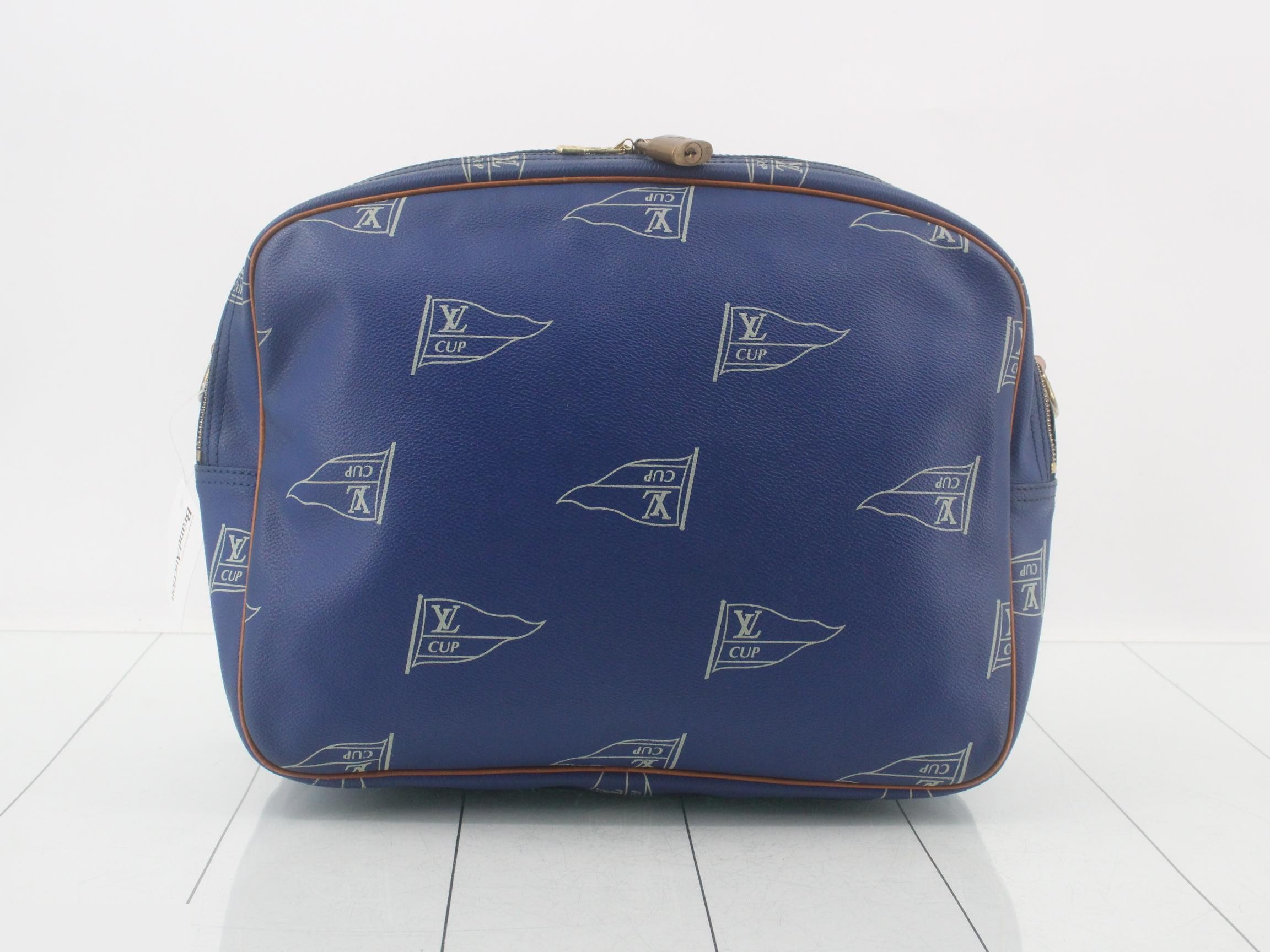 M80008 LV Cup Sack Cows Shoulder Bag — view 2