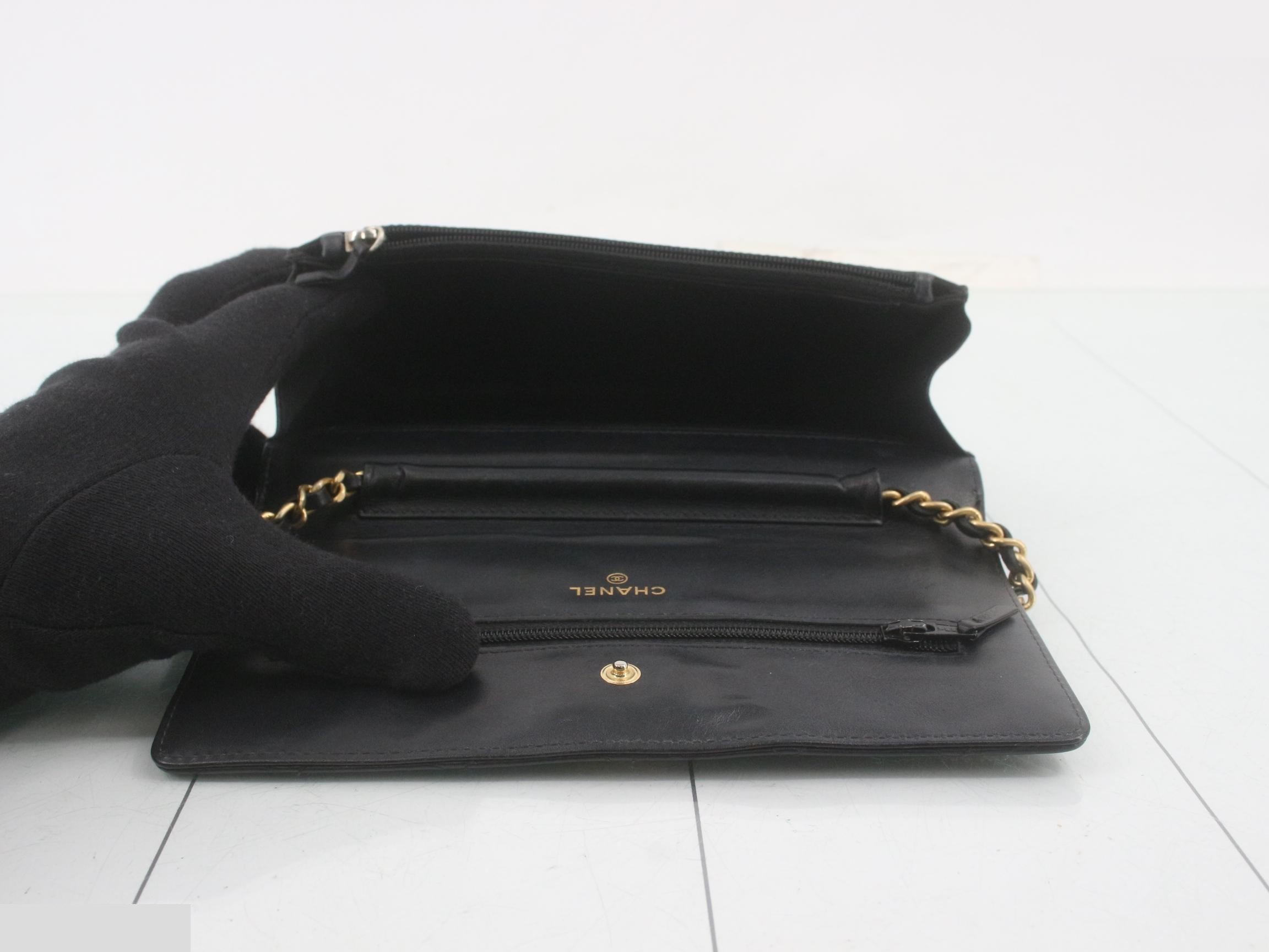 Other lines: Bags and Wallets — view 4