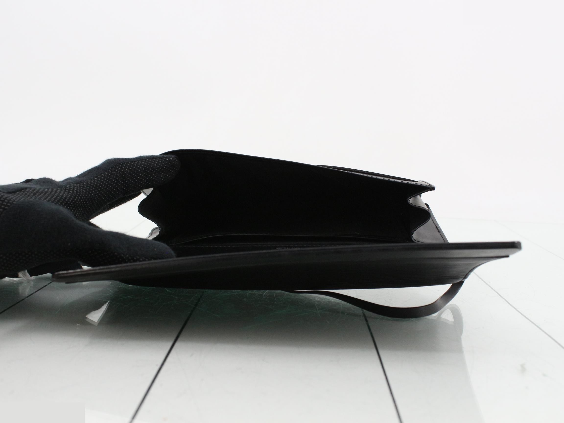 Epi Honfleur Shoulder Bag — view 4