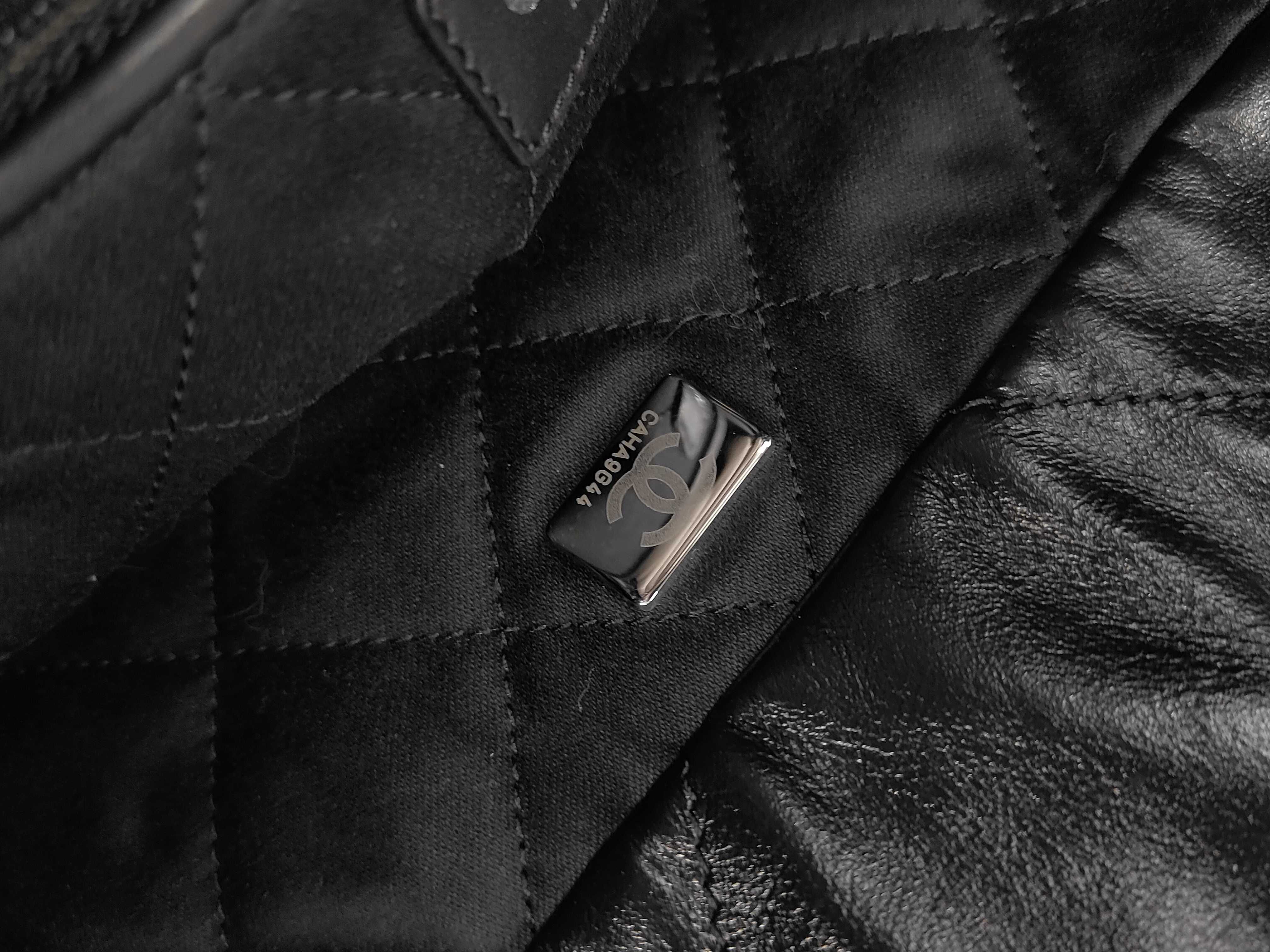 22 Shiny Calfskin Chain Shoulder Bag with Pouch, Serial Number Plate, Black Tote Bag — view 11