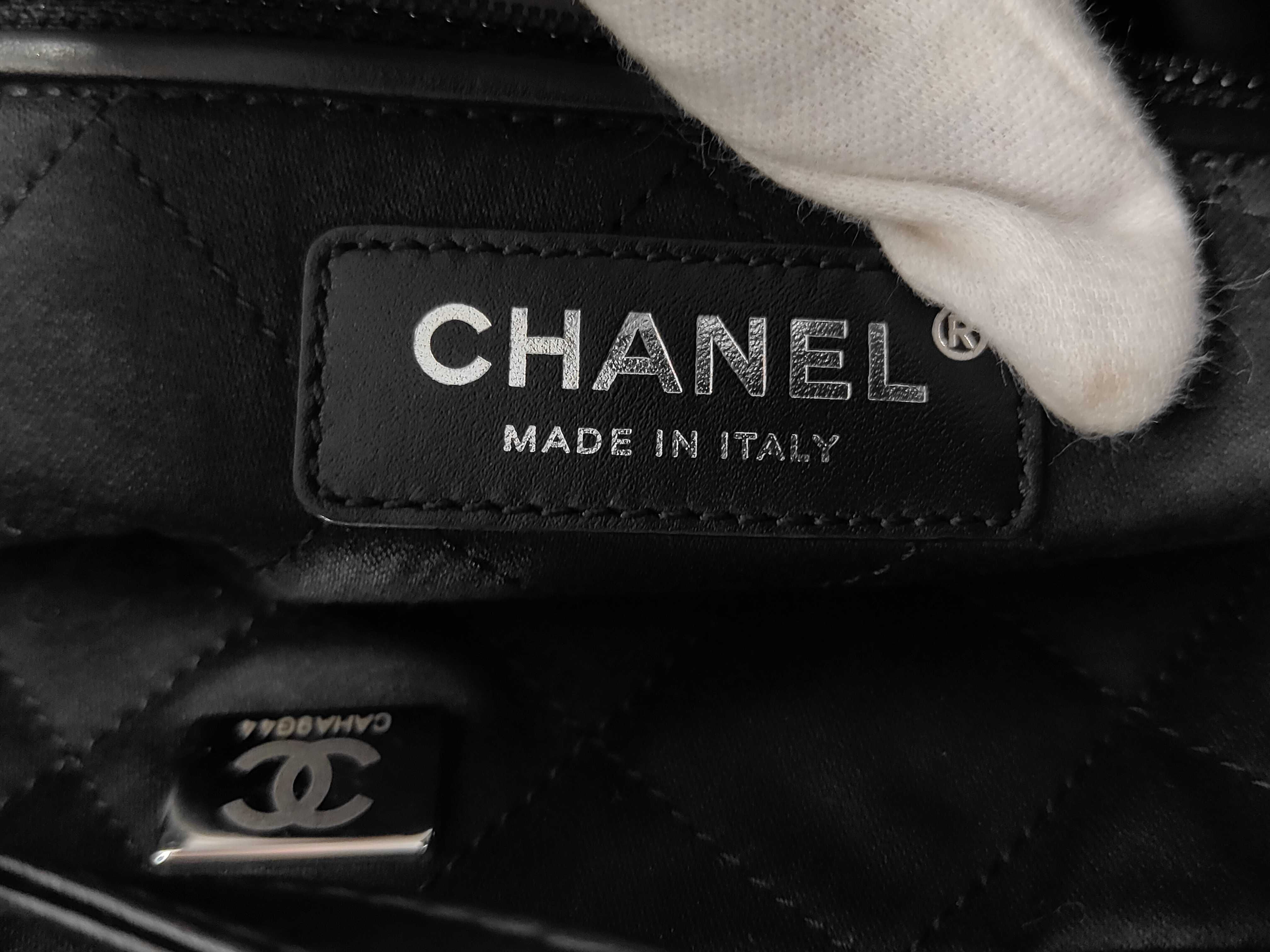 22 Shiny Calfskin Chain Shoulder Bag with Pouch, Serial Number Plate, Black Tote Bag — view 10