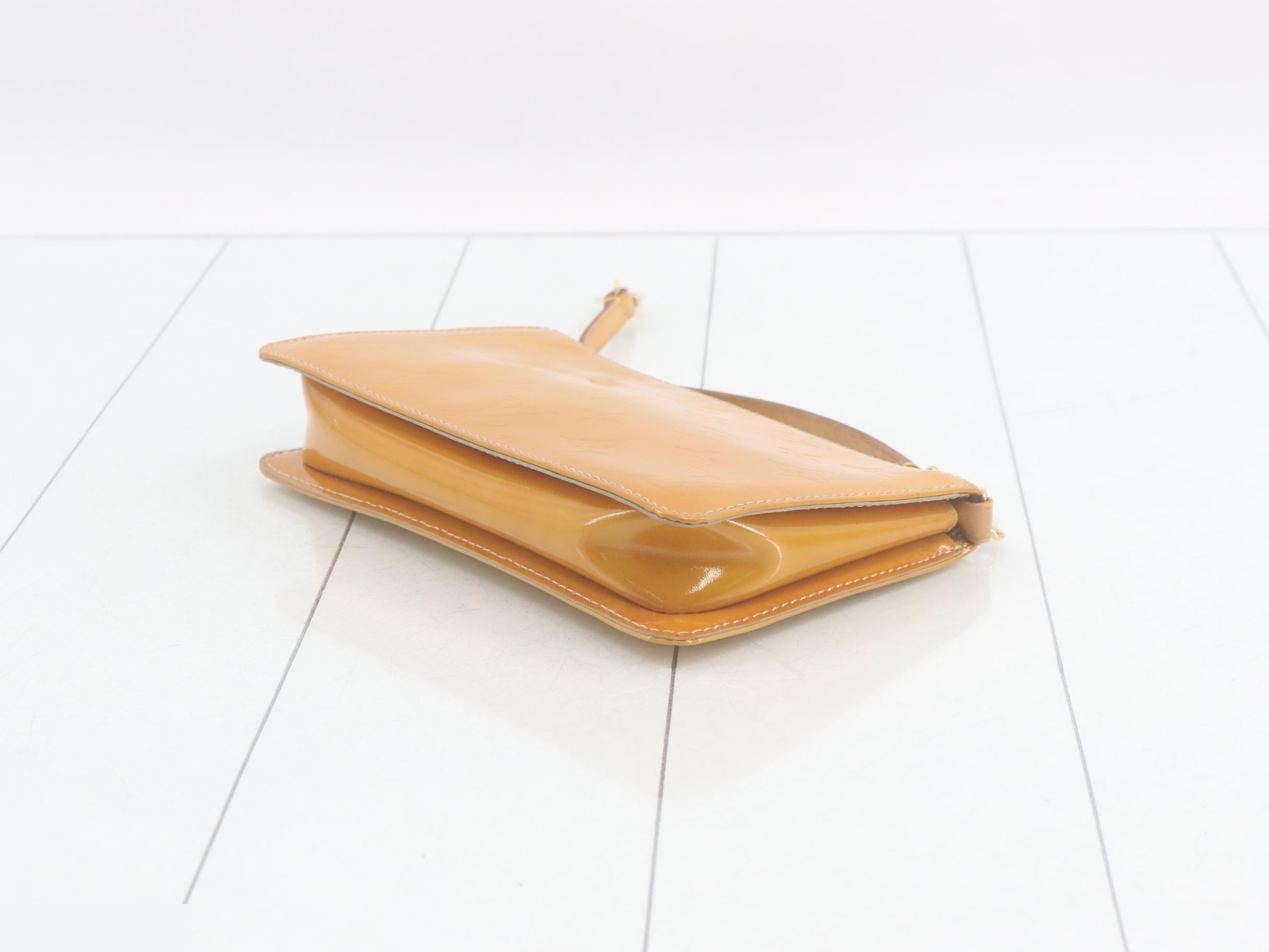 Vernis Lexington Shoulder Bag — view 6