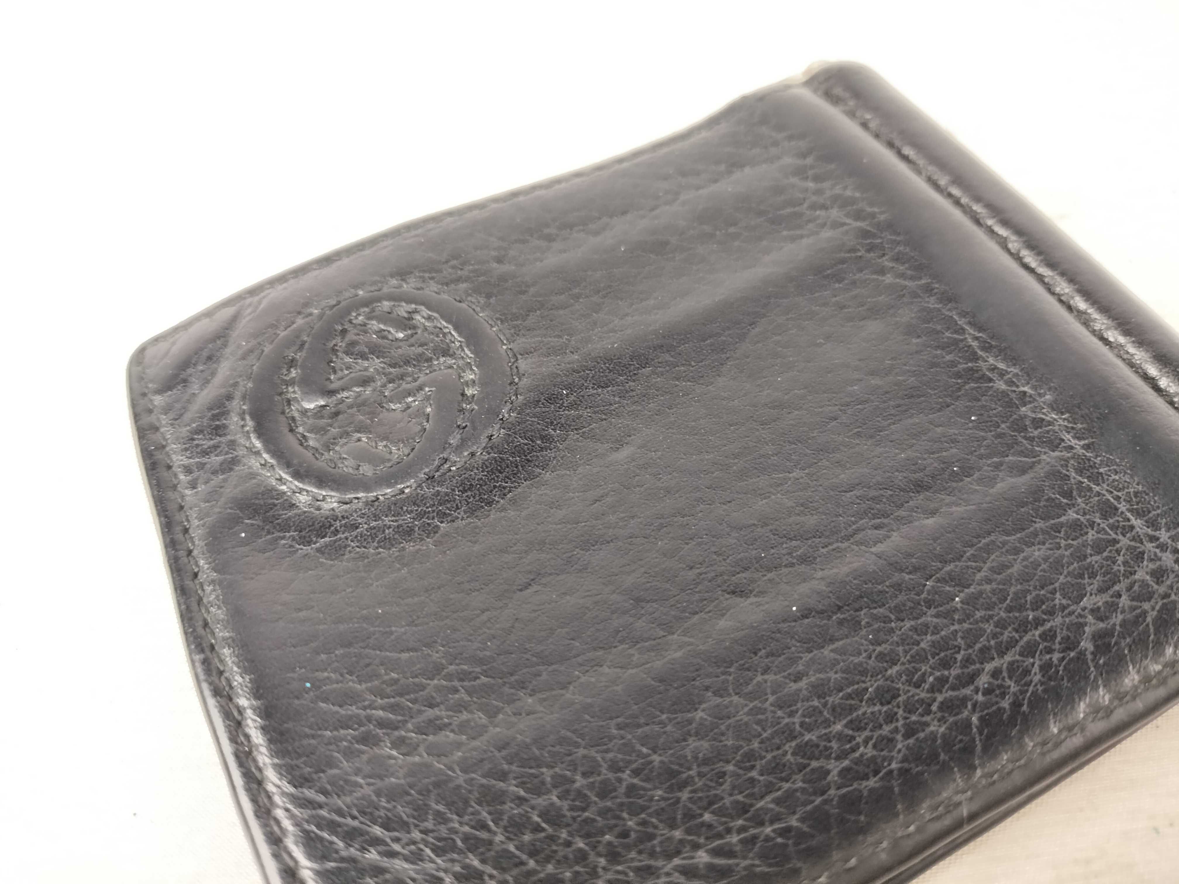 bi-fold wallet with interlocking money clip. — view 10