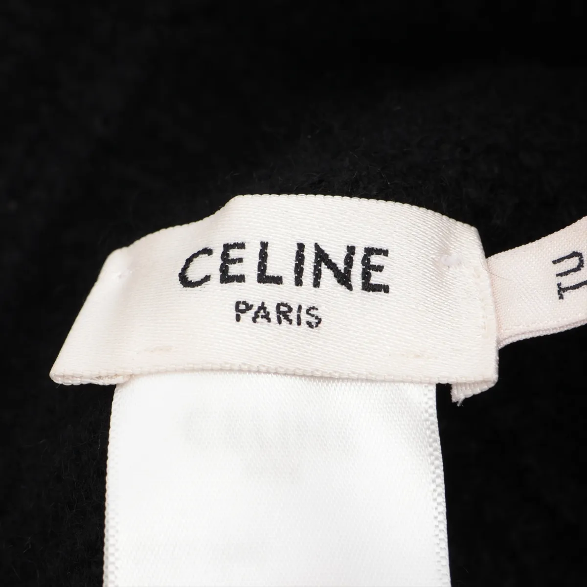 2A80T384D Triomphe Knit Cap Cashmere Black Thread Fuzzing fraying — view 5